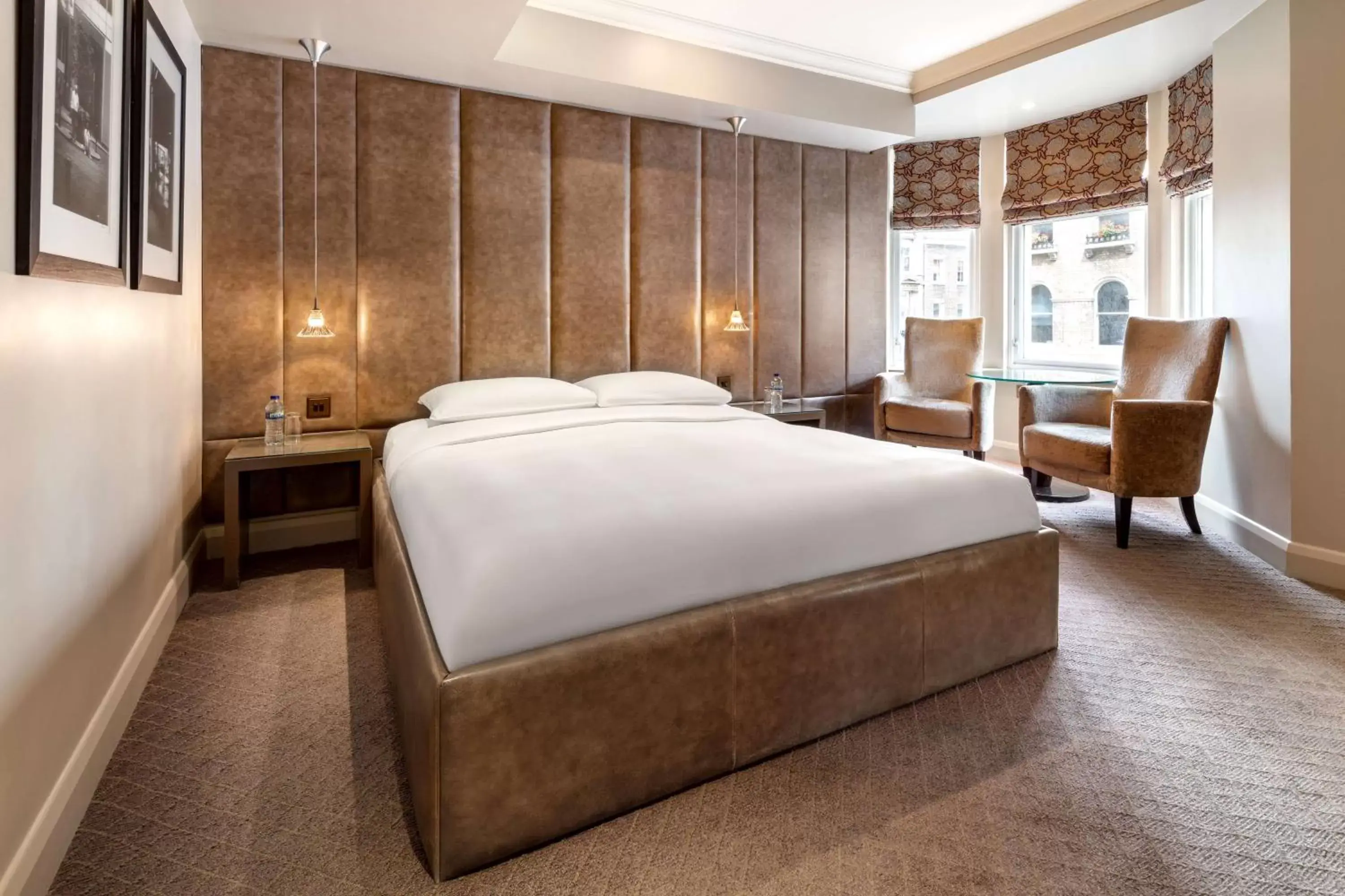Bedroom, Bed in Radisson Blu Edwardian Bloomsbury Street Hotel, London