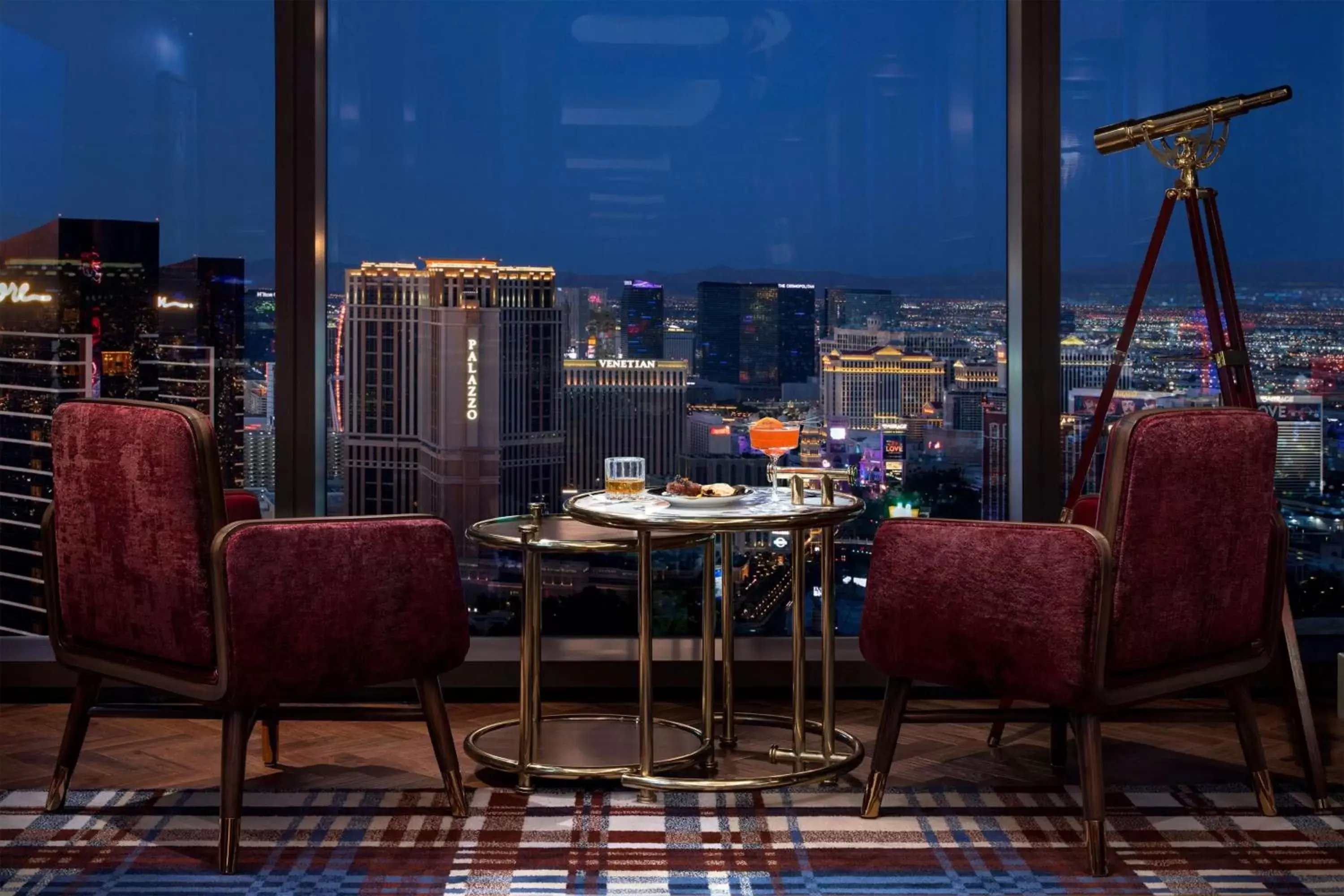 Lounge or bar in Conrad Las Vegas At Resorts World