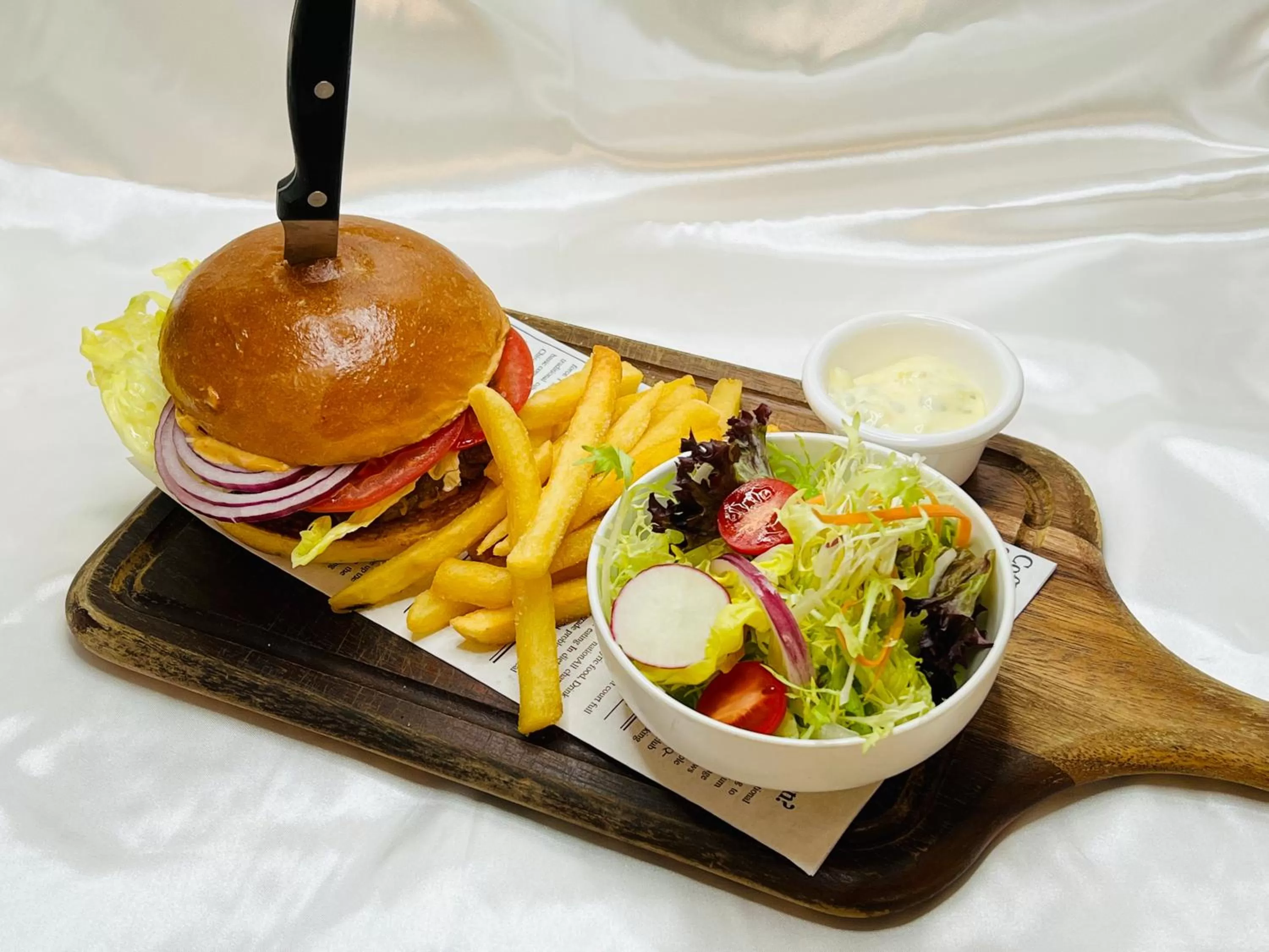 Restaurant/places to eat in ibis Hong Kong North Point