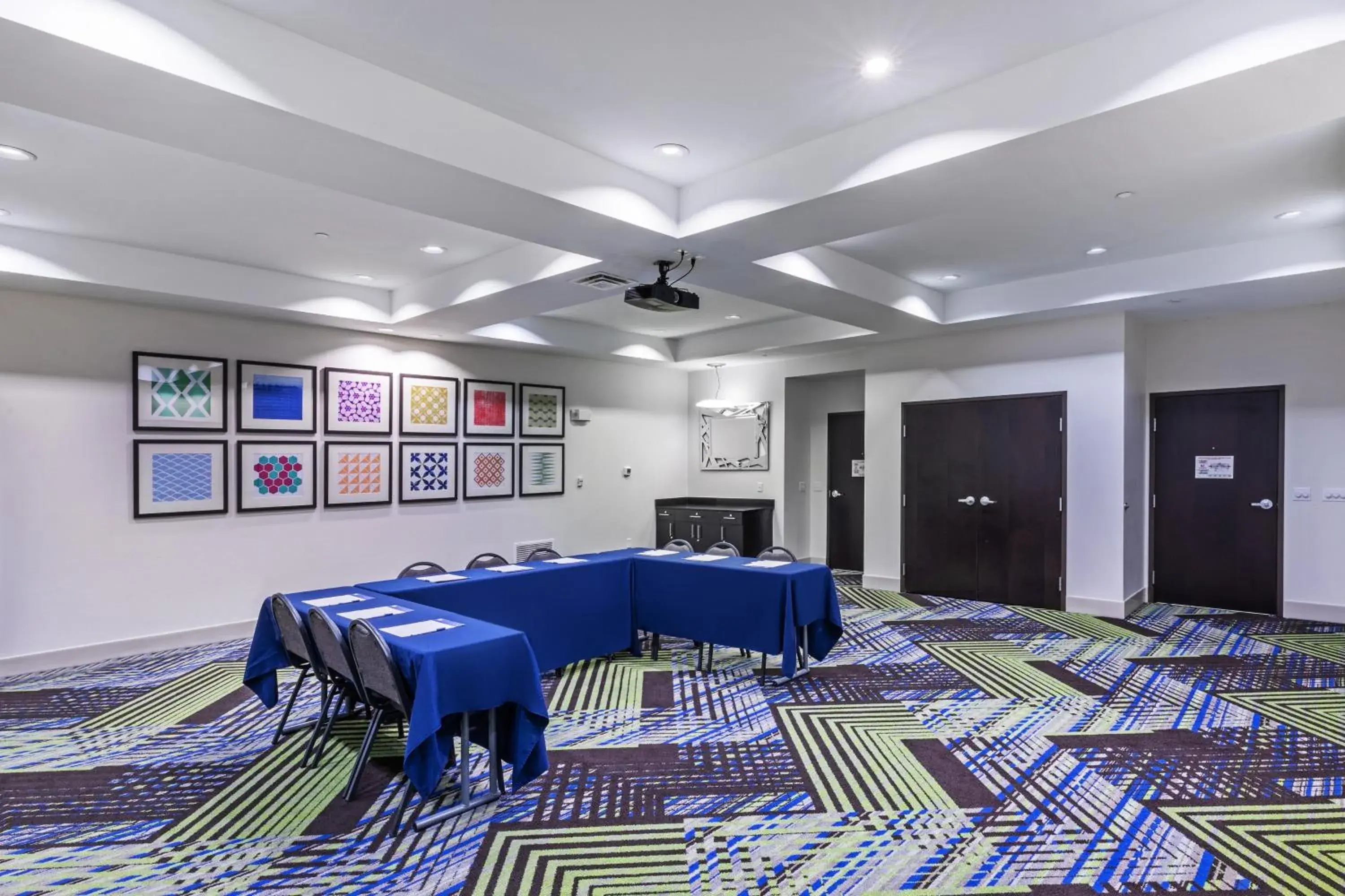 Meeting/conference room in Holiday Inn Express & Suites Austin NW – Lakeway, an IHG Hotel