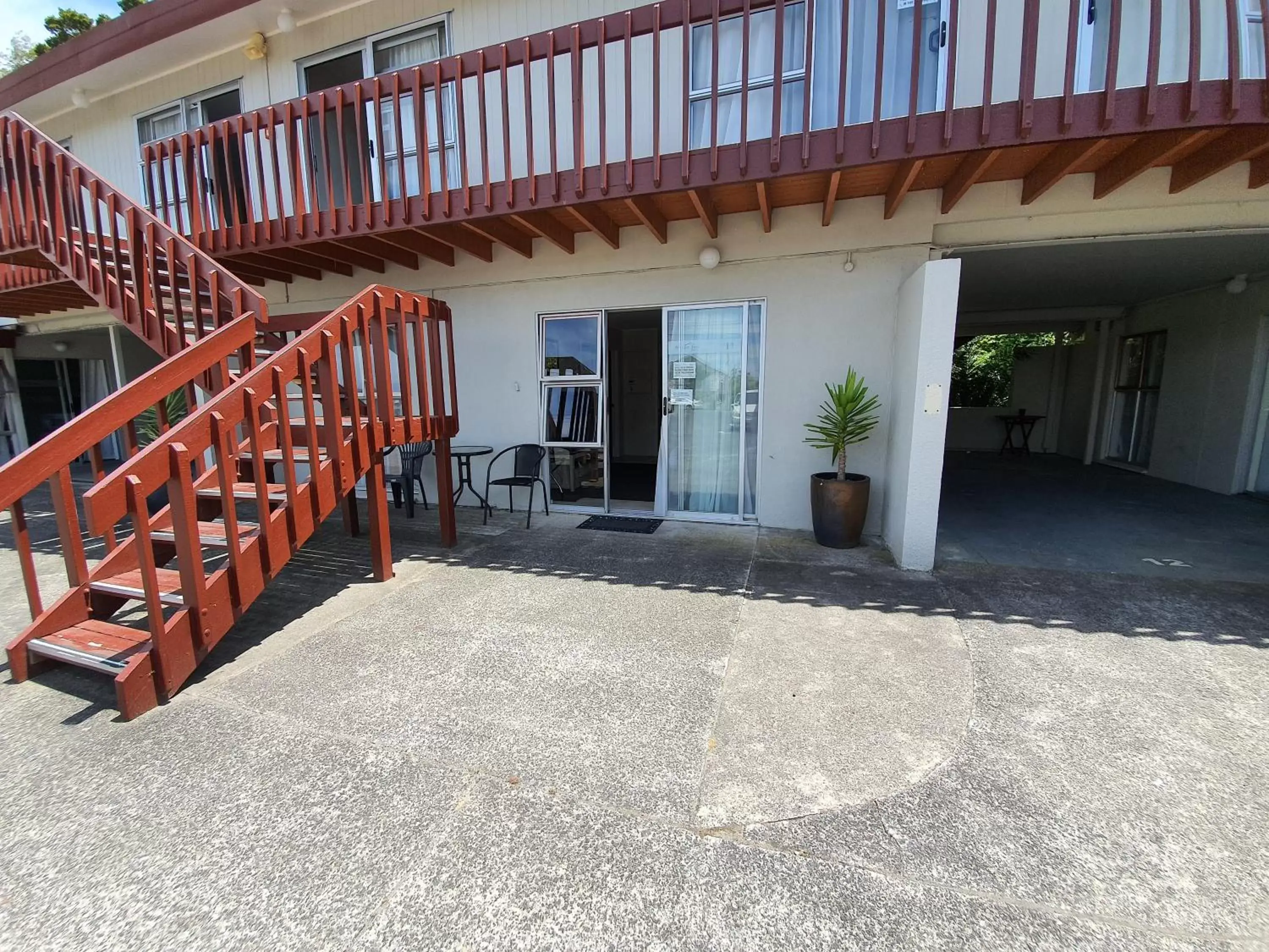 Facade/entrance in Ocean Inn Motel Facade/entrance in Ocean Inn Motel