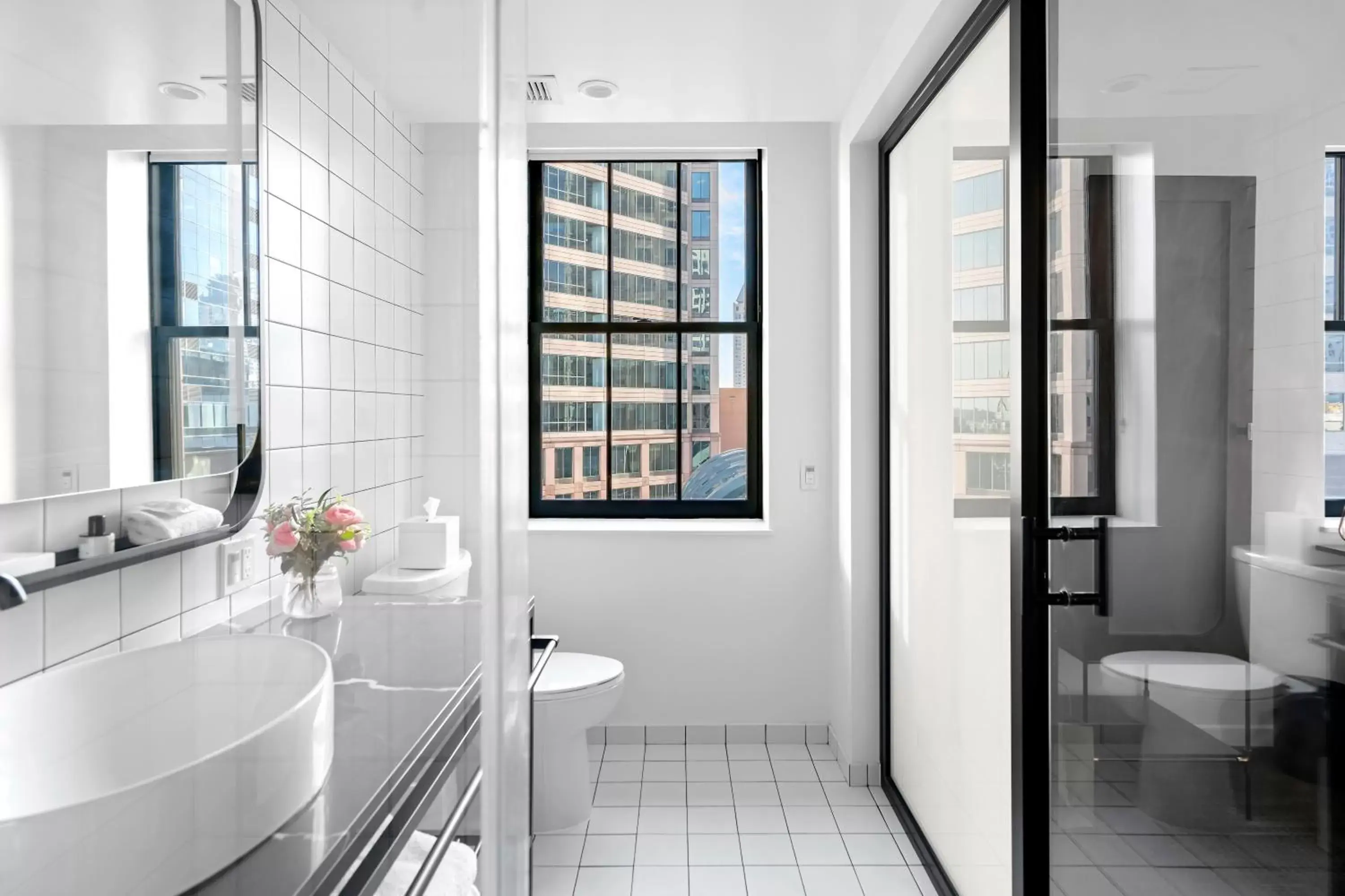 Bathroom in The Guild Hotel, San Diego, a Tribute Portfolio Hotel