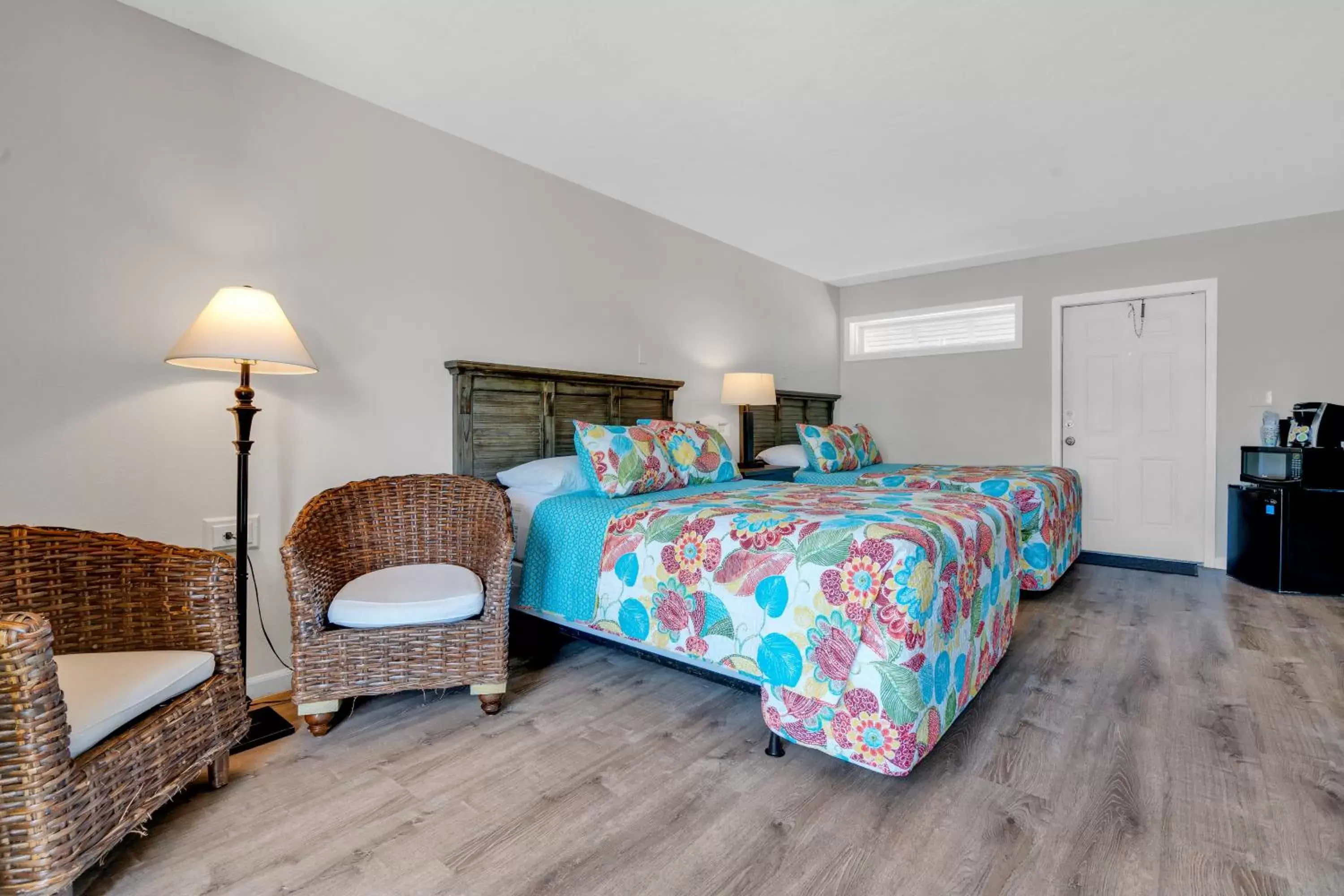 Bedroom, Bed in Coconut Cay Resort