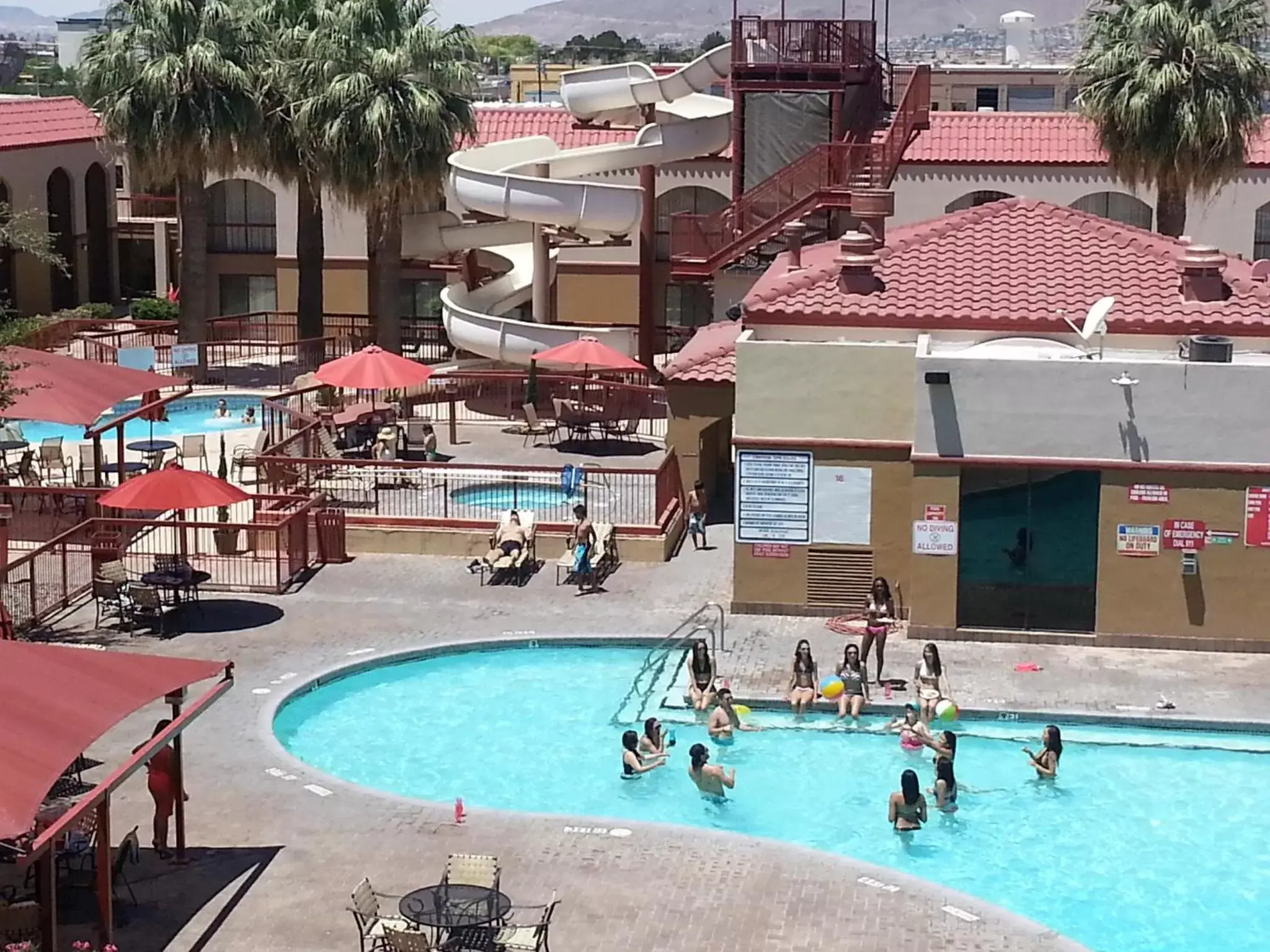 Swimming pool, Pool View in Wyndham El Paso Airport and Water Park