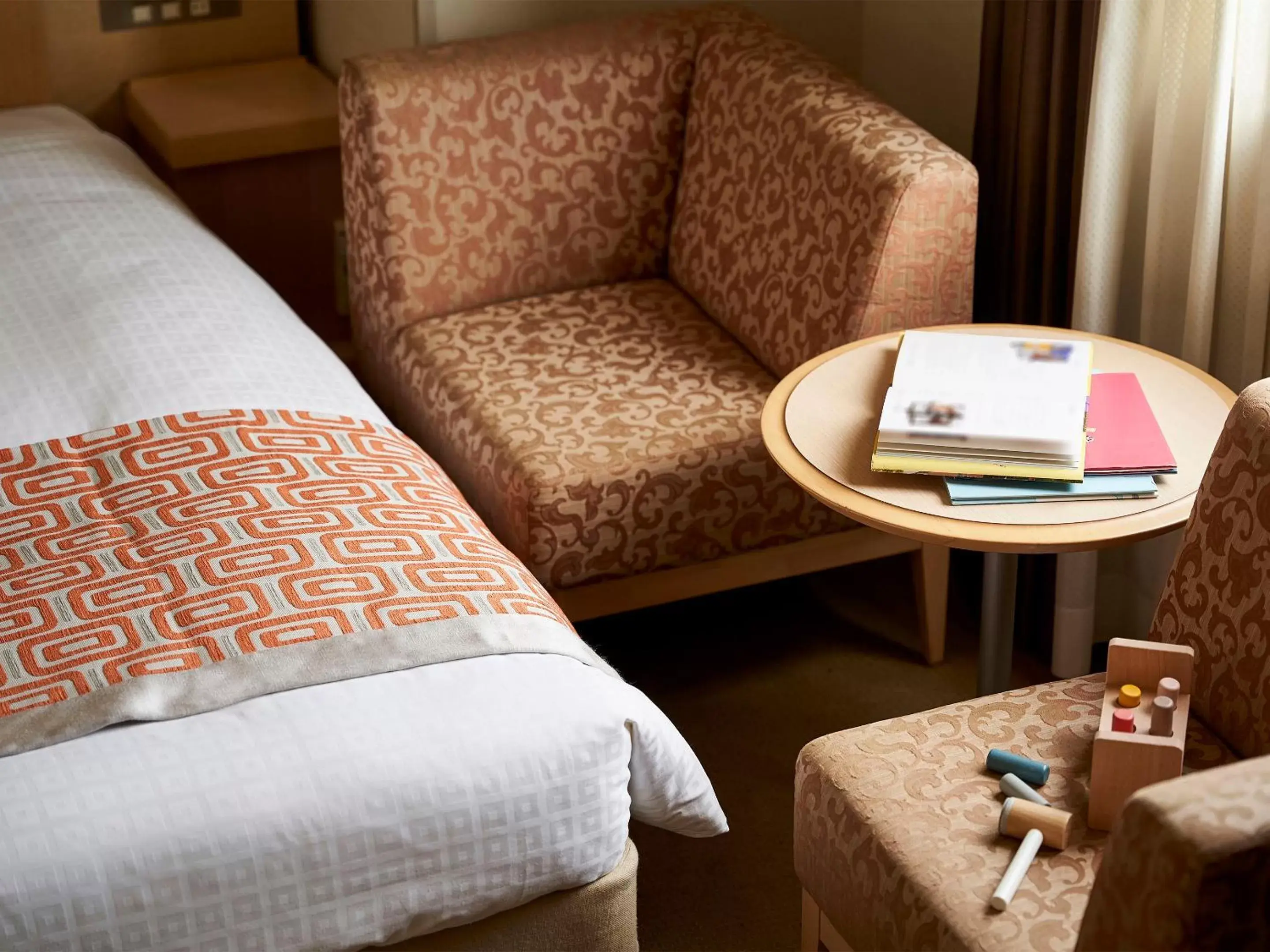 Photo of the whole room, Seating Area in Daiwa Roynet Hotel Hiroshima