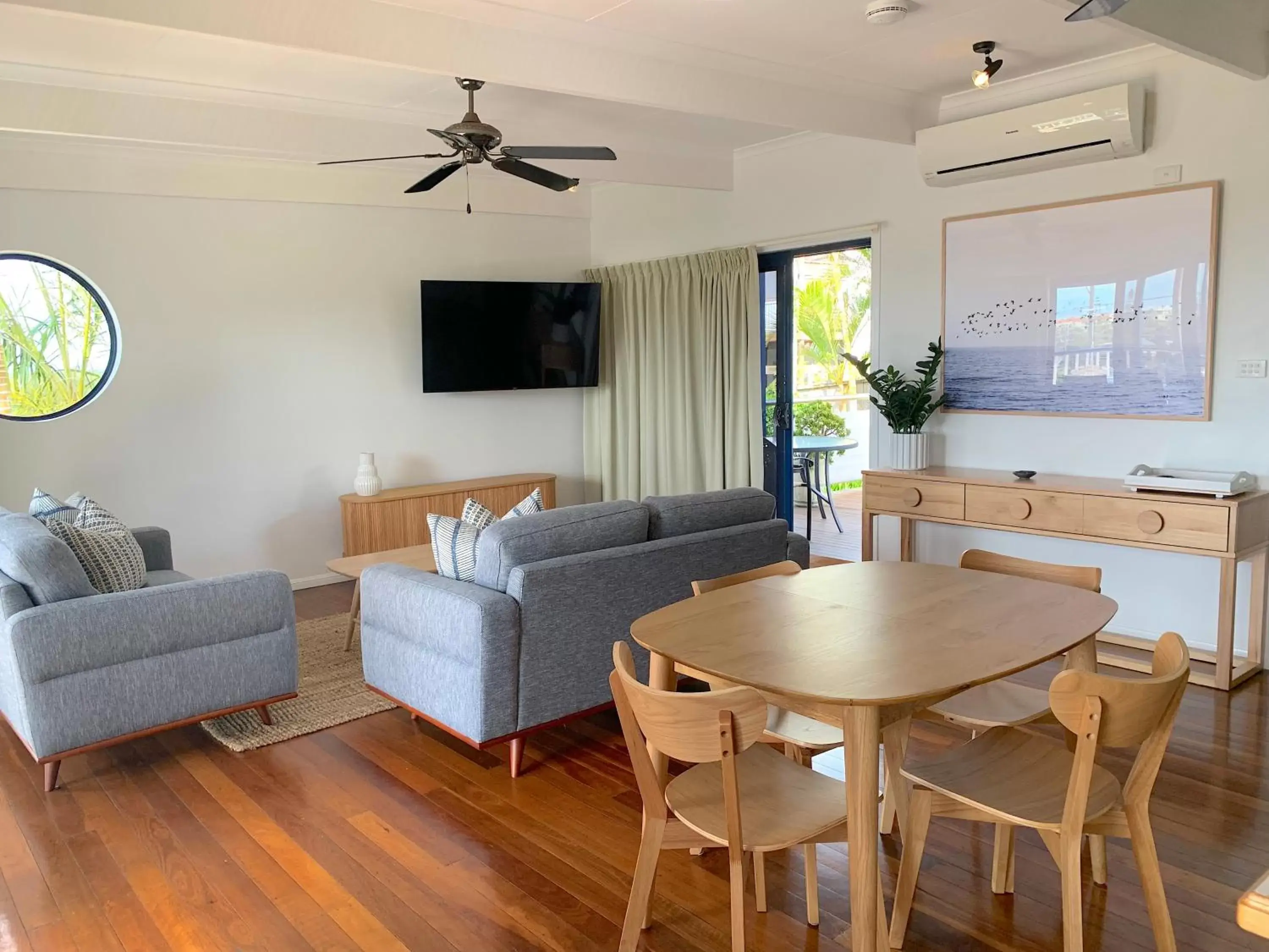 Living room, Dining Area in Coast Yamba - Adults Only