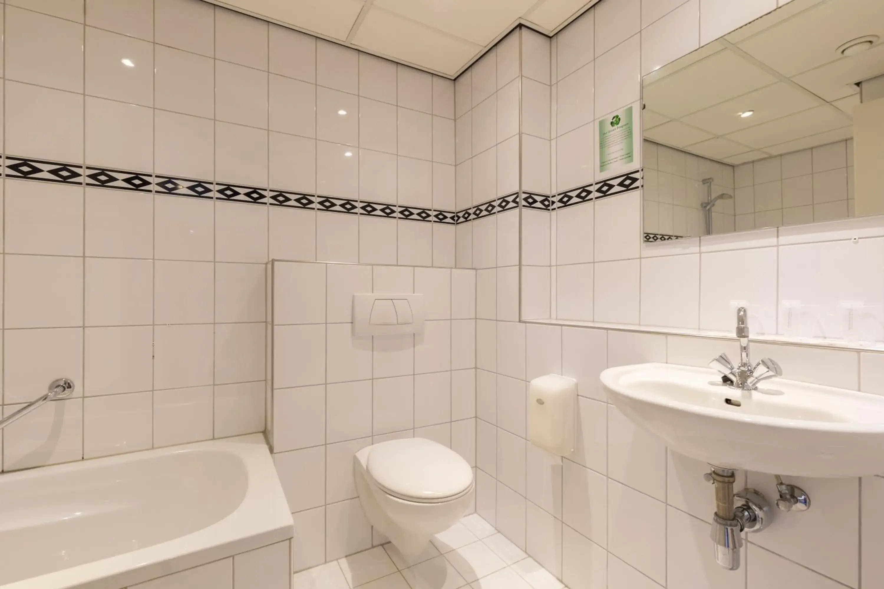 Bathroom in New West Inn Amsterdam