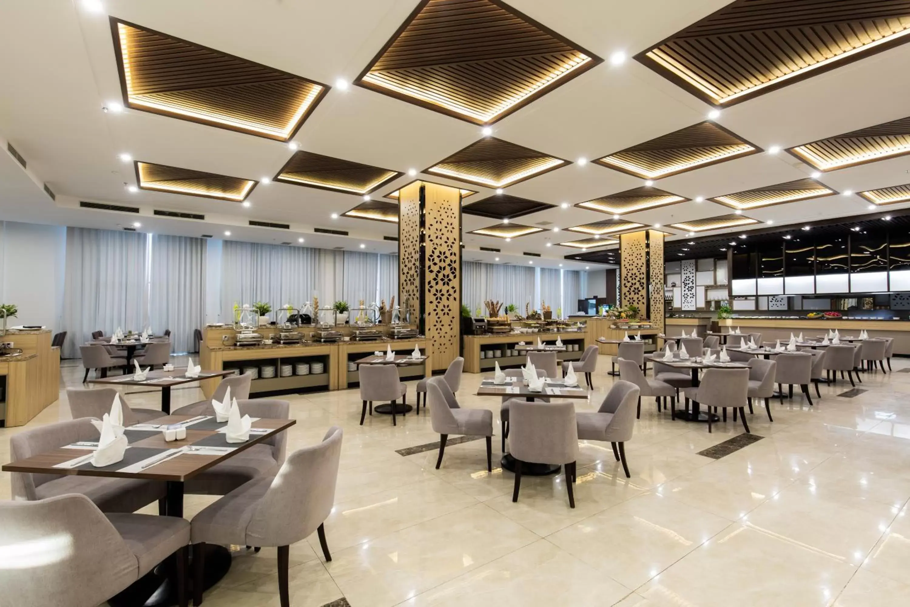 Restaurant/places to eat in Muong Thanh Luxury Vien Trieu Nha Trang Restaurant/places to eat in Muong Thanh Luxury Vien Trieu Nha Trang
