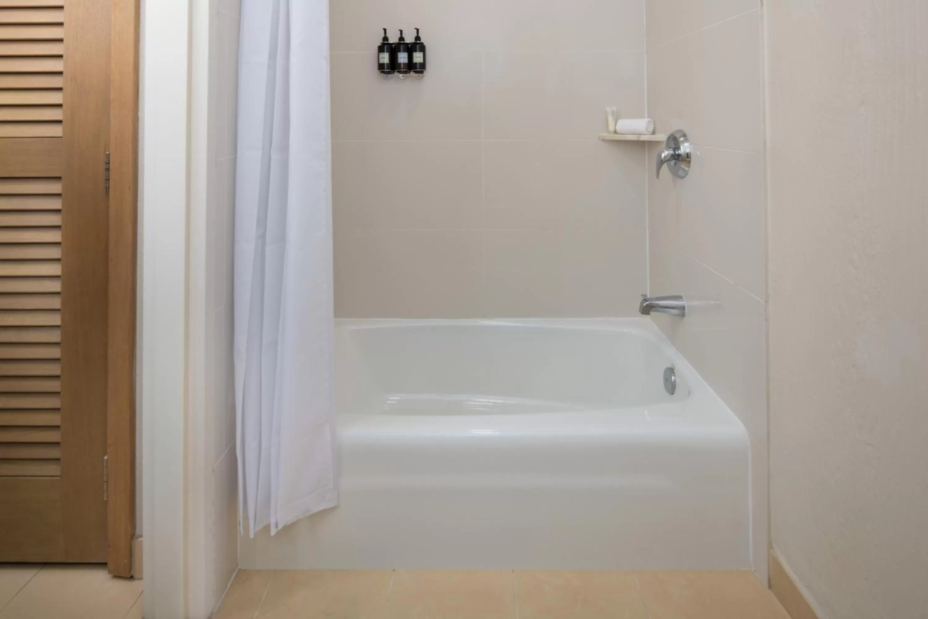 Bathroom in The Lodge at Tiburon