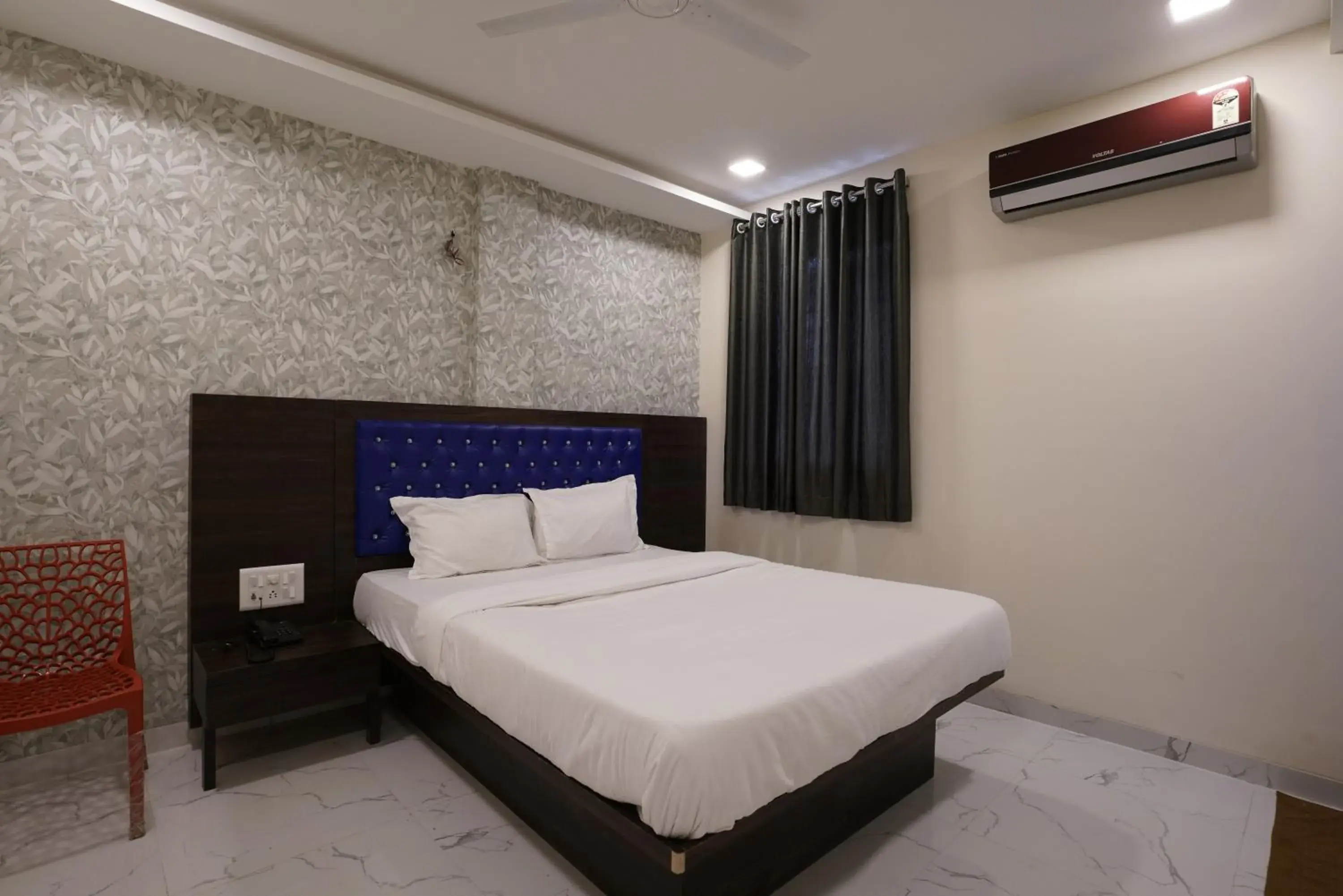 Bed in Hotel King Residency Kurla Bed in Hotel King Residency Kurla