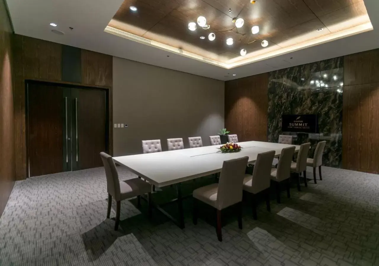 Restaurant/places to eat in Grand Summit Hotel General Santos Restaurant/places to eat in Grand Summit Hotel General Santos