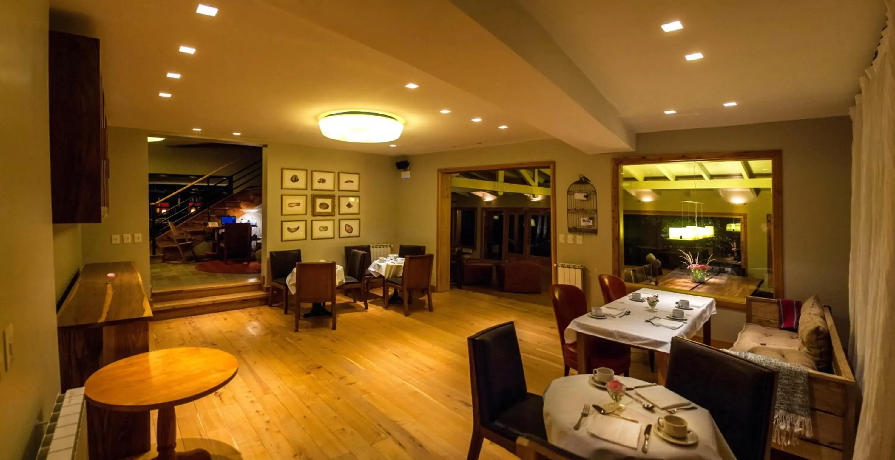 Lounge or bar, Restaurant/Places to Eat in La Escondida Casa de Huespedes & Spa