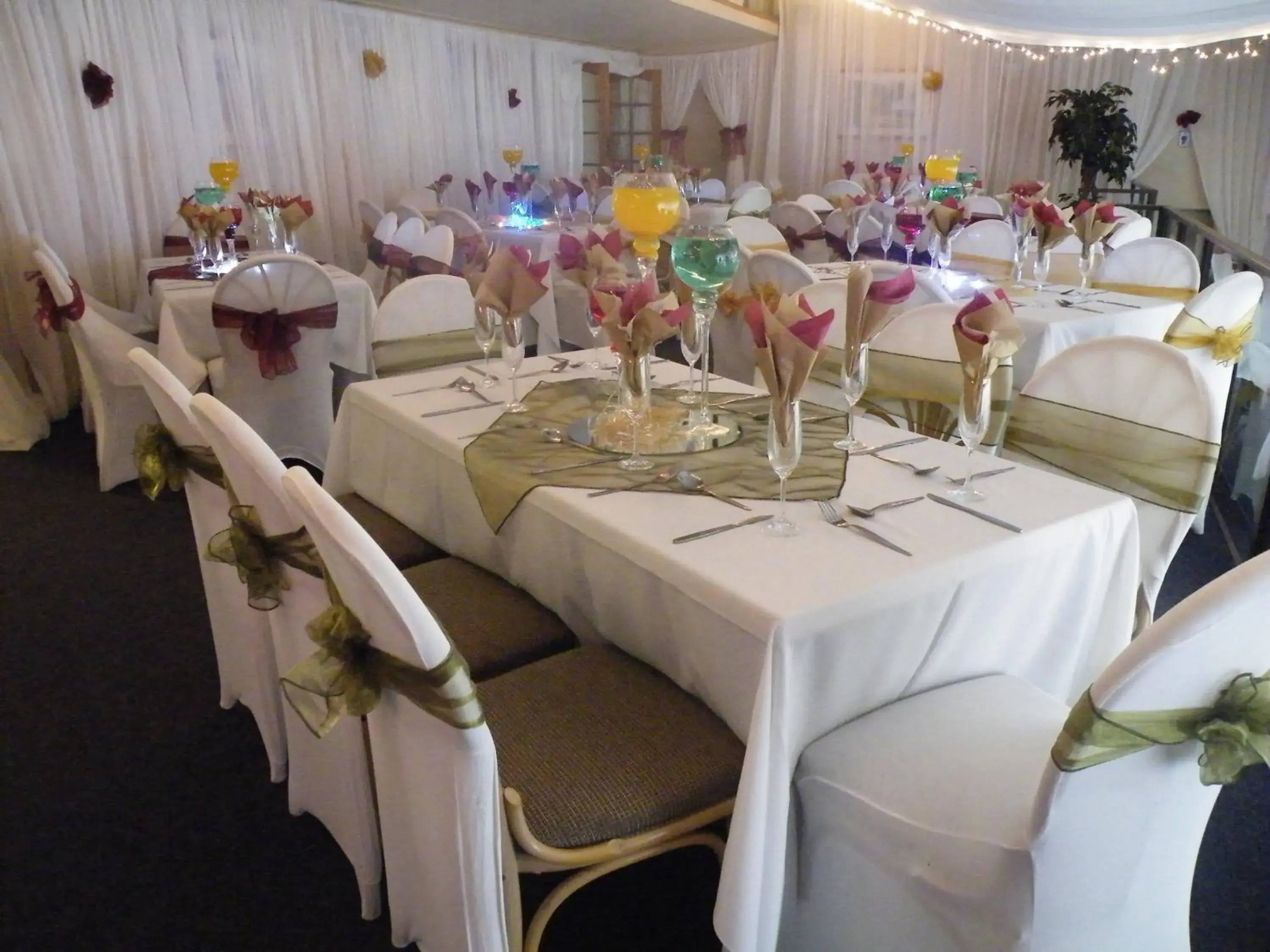 Banquet/Function facilities, Restaurant/Places to Eat in Hotel Portao Diaz