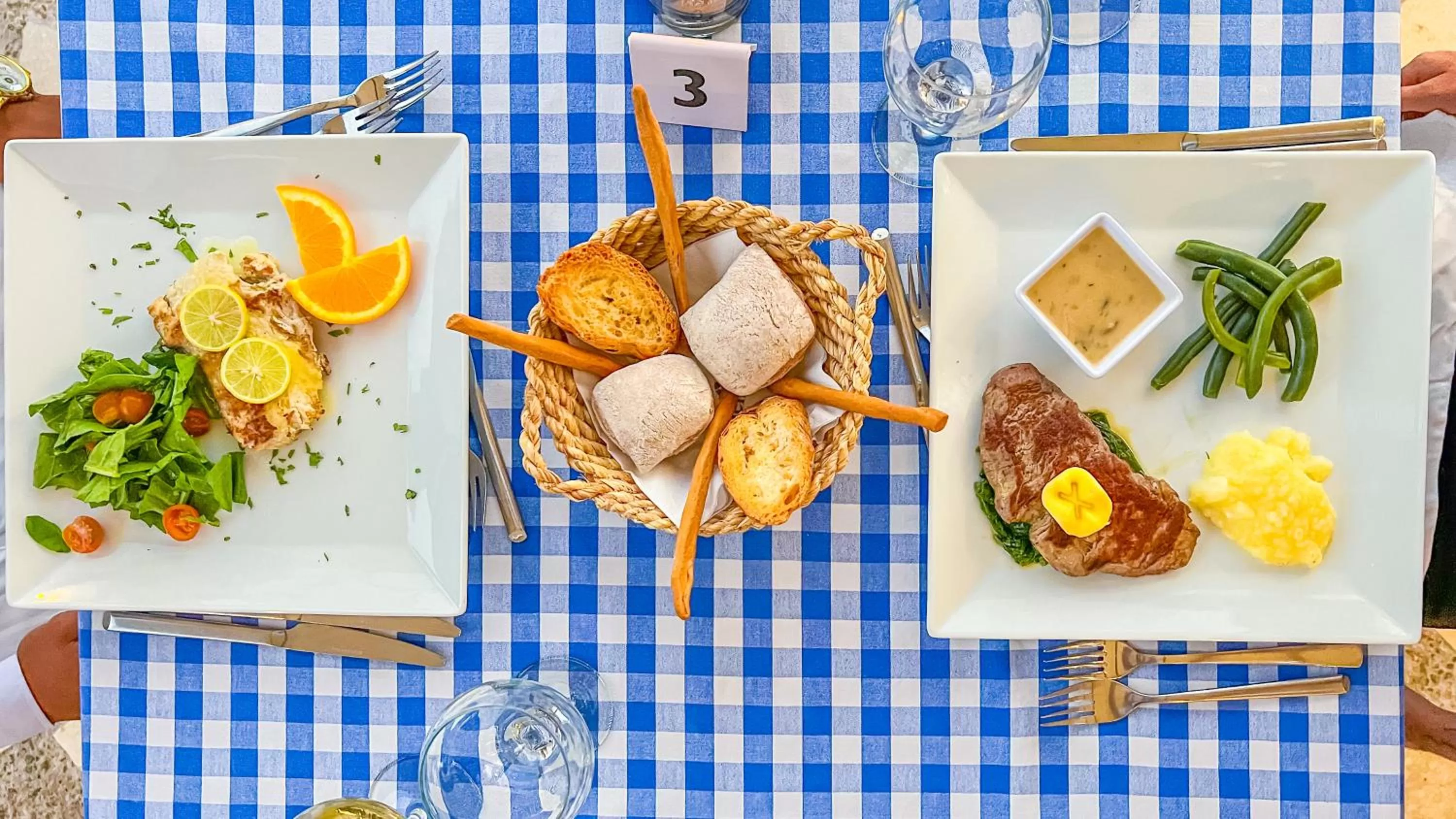 Restaurant/places to eat in Gemma Resort