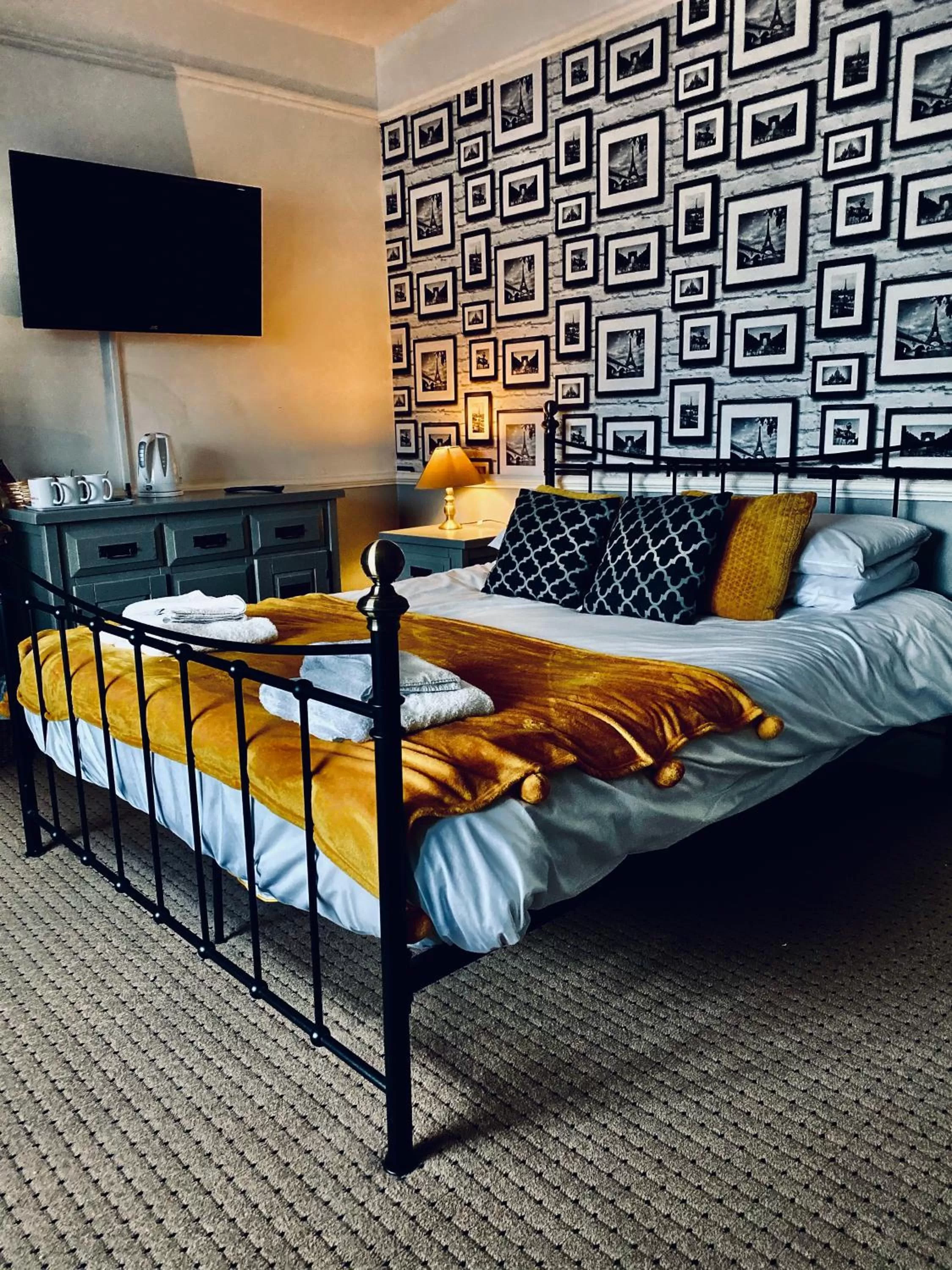 Bed in The Red Lion Inn