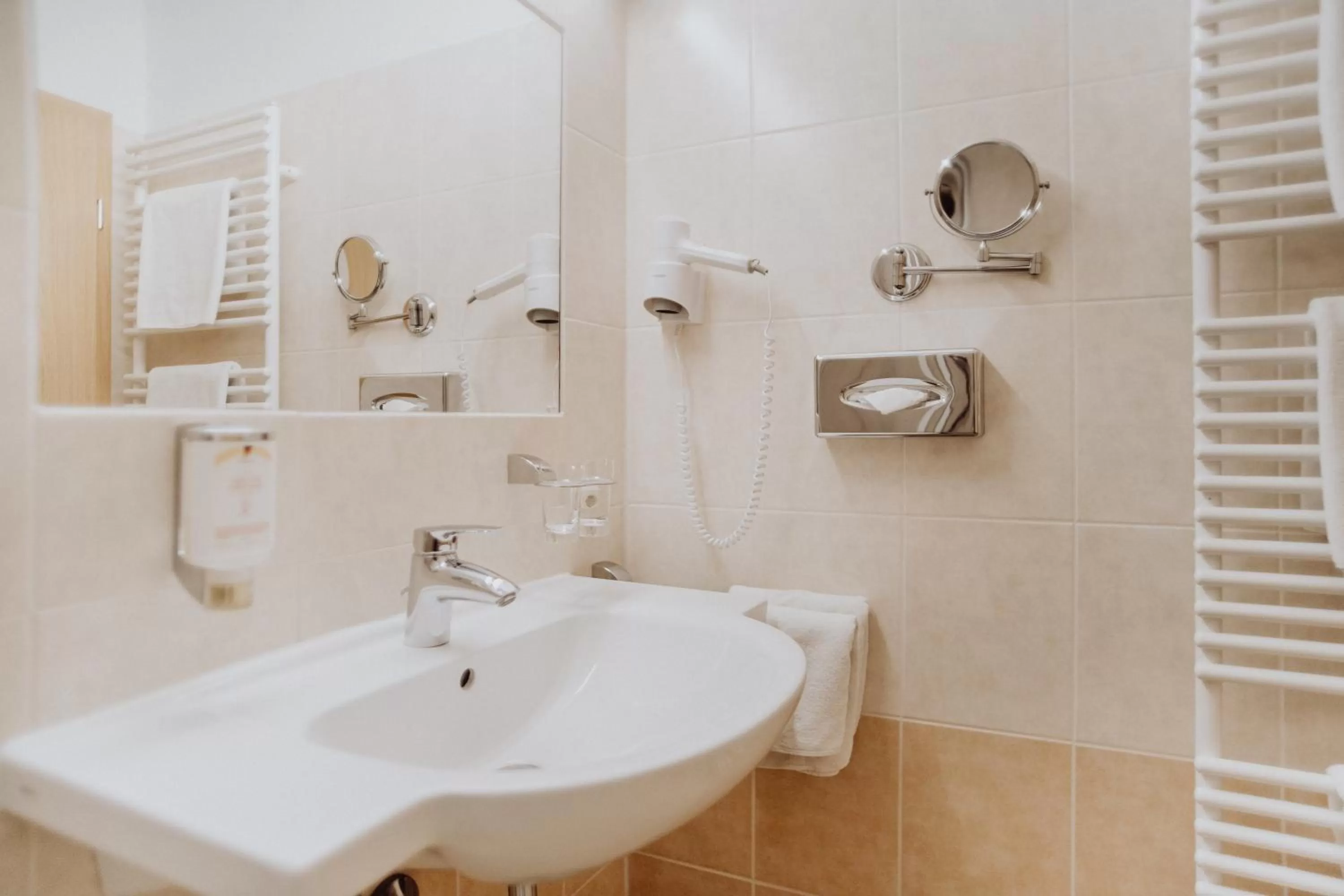 Bathroom in Hotel Frauensteiner Hof