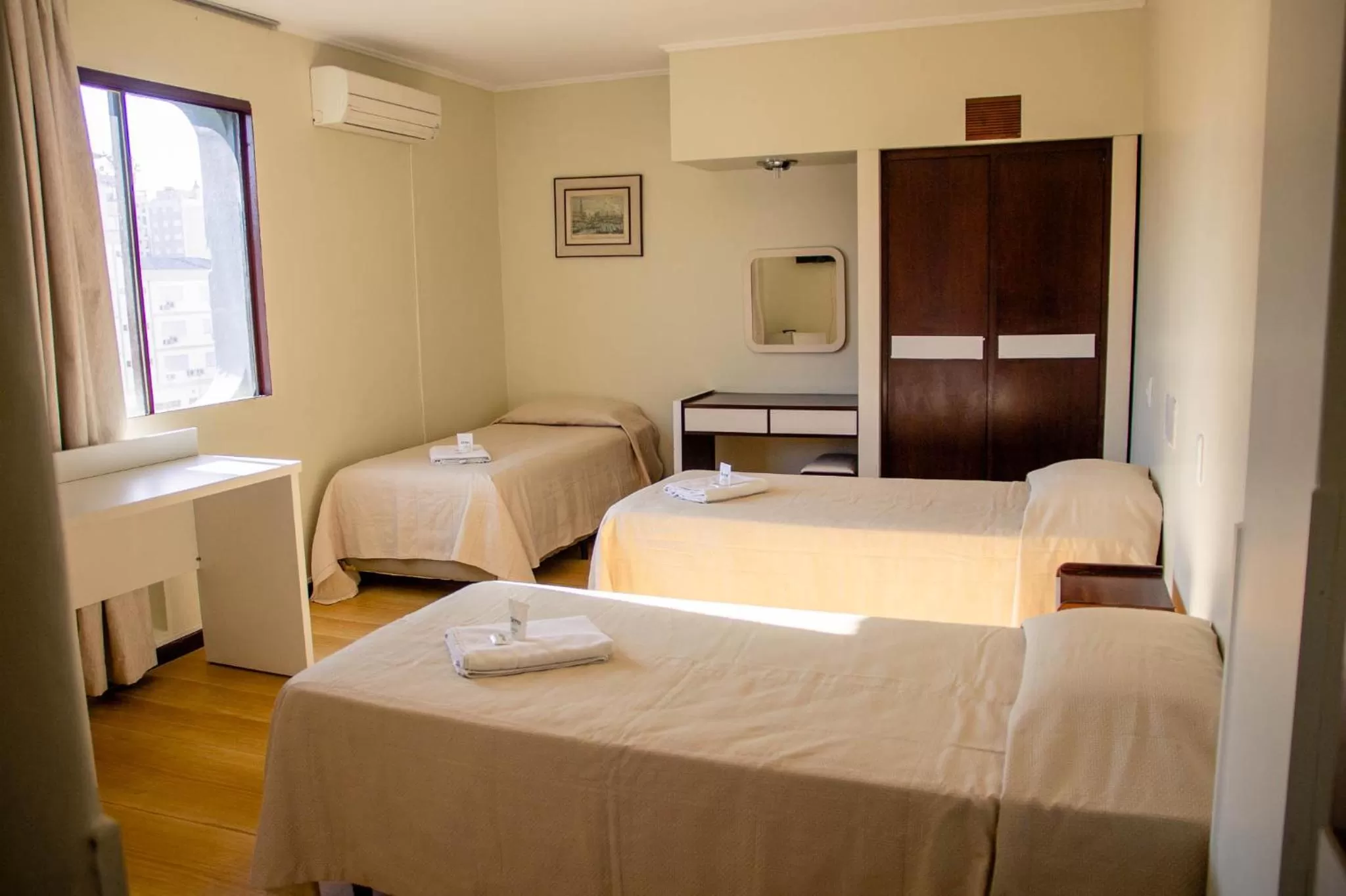 Bedroom, Bed in Hotel Letto Caxias