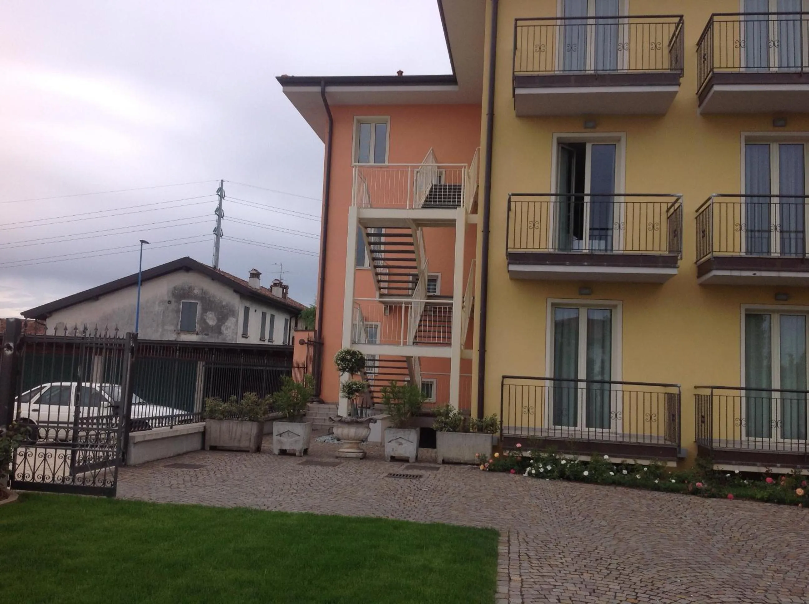 Hotel Panineria Colombera Rossa