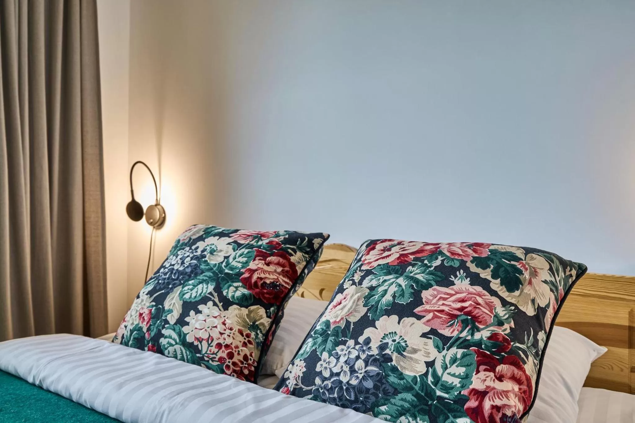 Two-Bedroom Apartment with Balcony in Apartamenty Willa Wojdyłówka