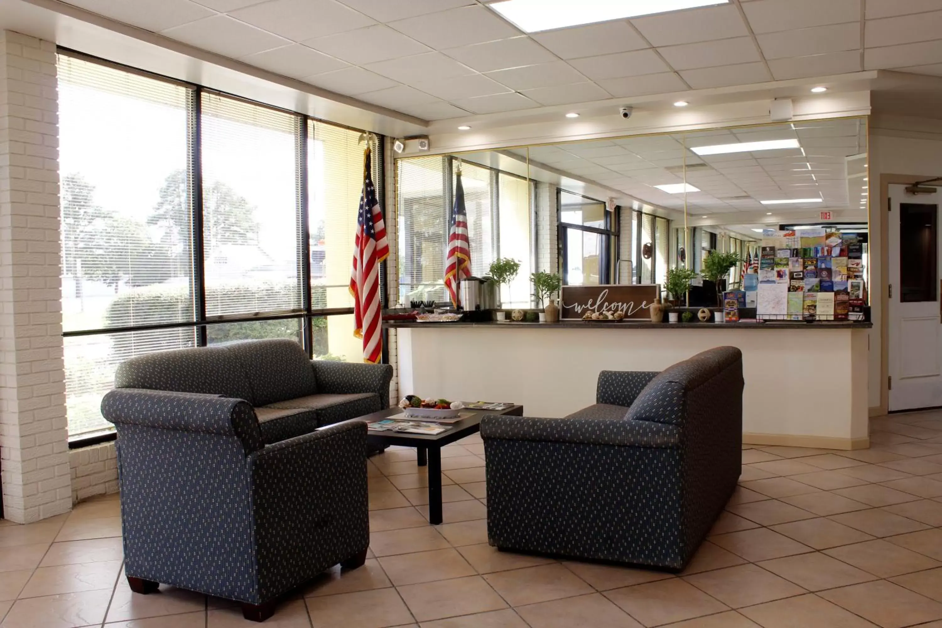Lobby or reception in Red Carpet Inn Kinston Lobby or reception in Red Carpet Inn Kinston