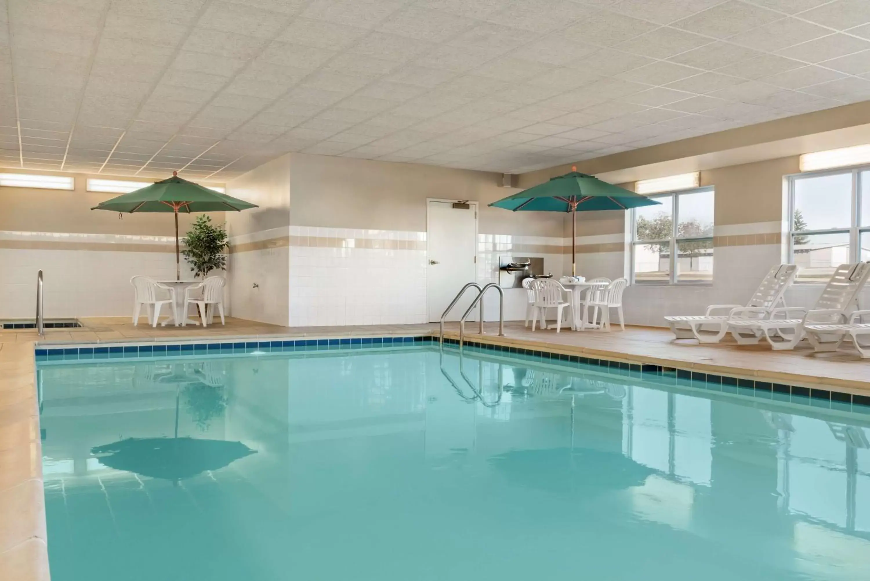 Activities, Swimming Pool in Country Inn & Suites by Radisson, Peoria North, IL