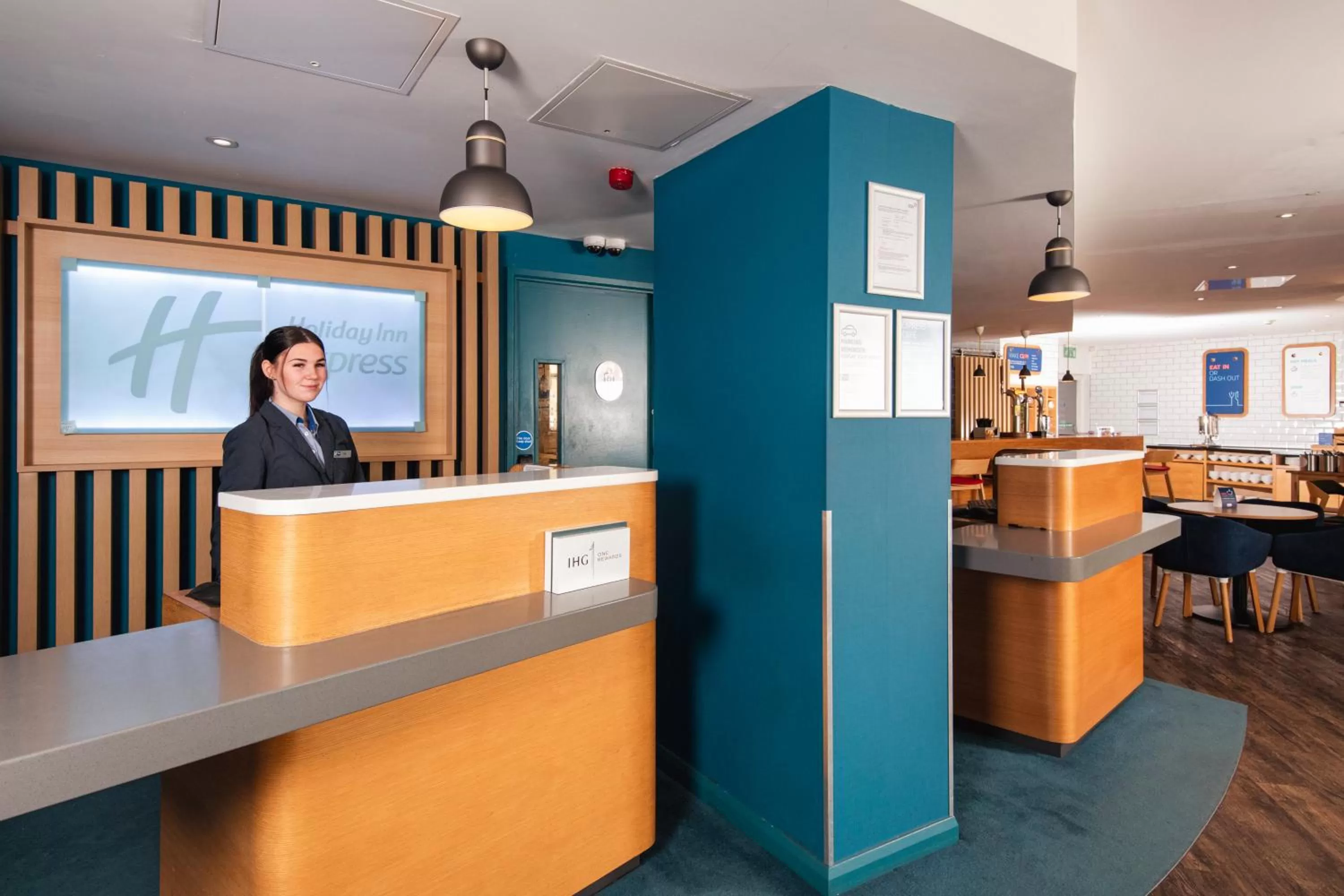Lobby or reception in Holiday Inn Express Bristol City Centre by IHG