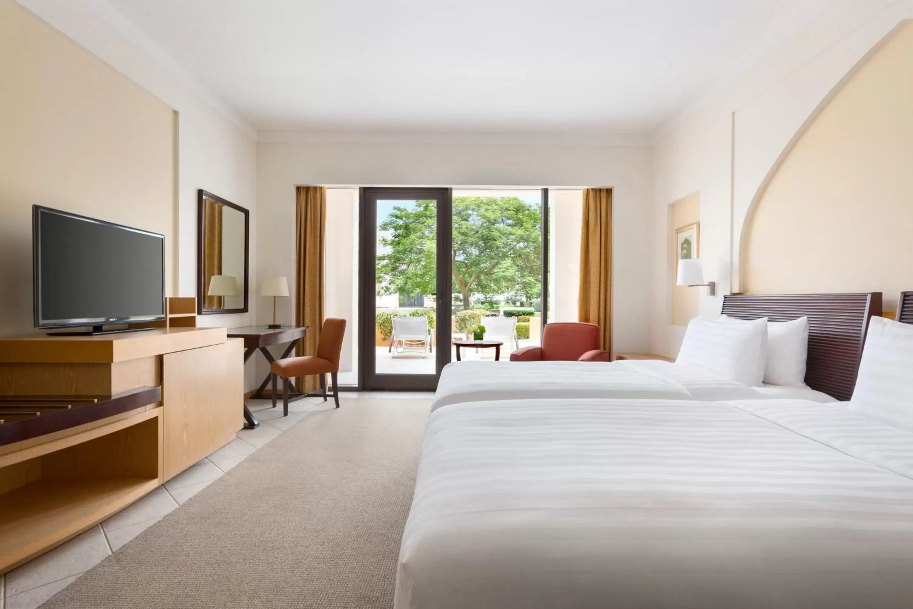 Photo of the whole room, Bed in Shangri-La Barr Al Jissah, Muscat Photo of the whole room, Bed in Shangri-La Barr Al Jissah, Muscat