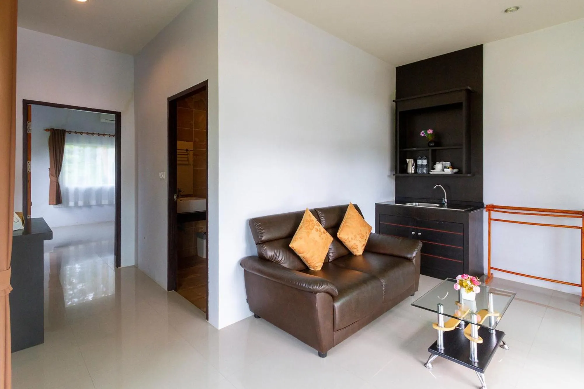 Living room, Bed in Lanta Lapaya Resort