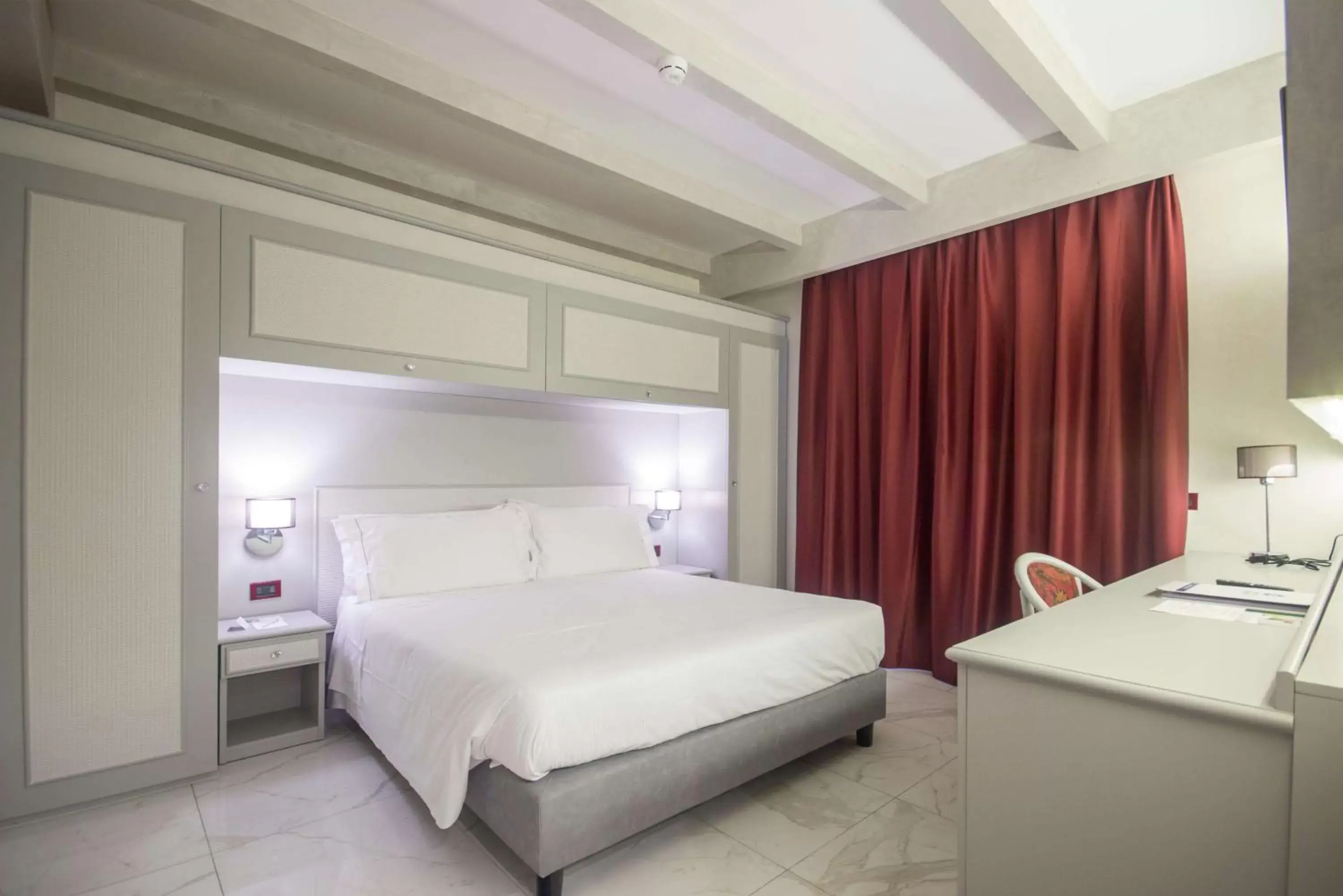 TV and multimedia, Bed in Best Western Modena District