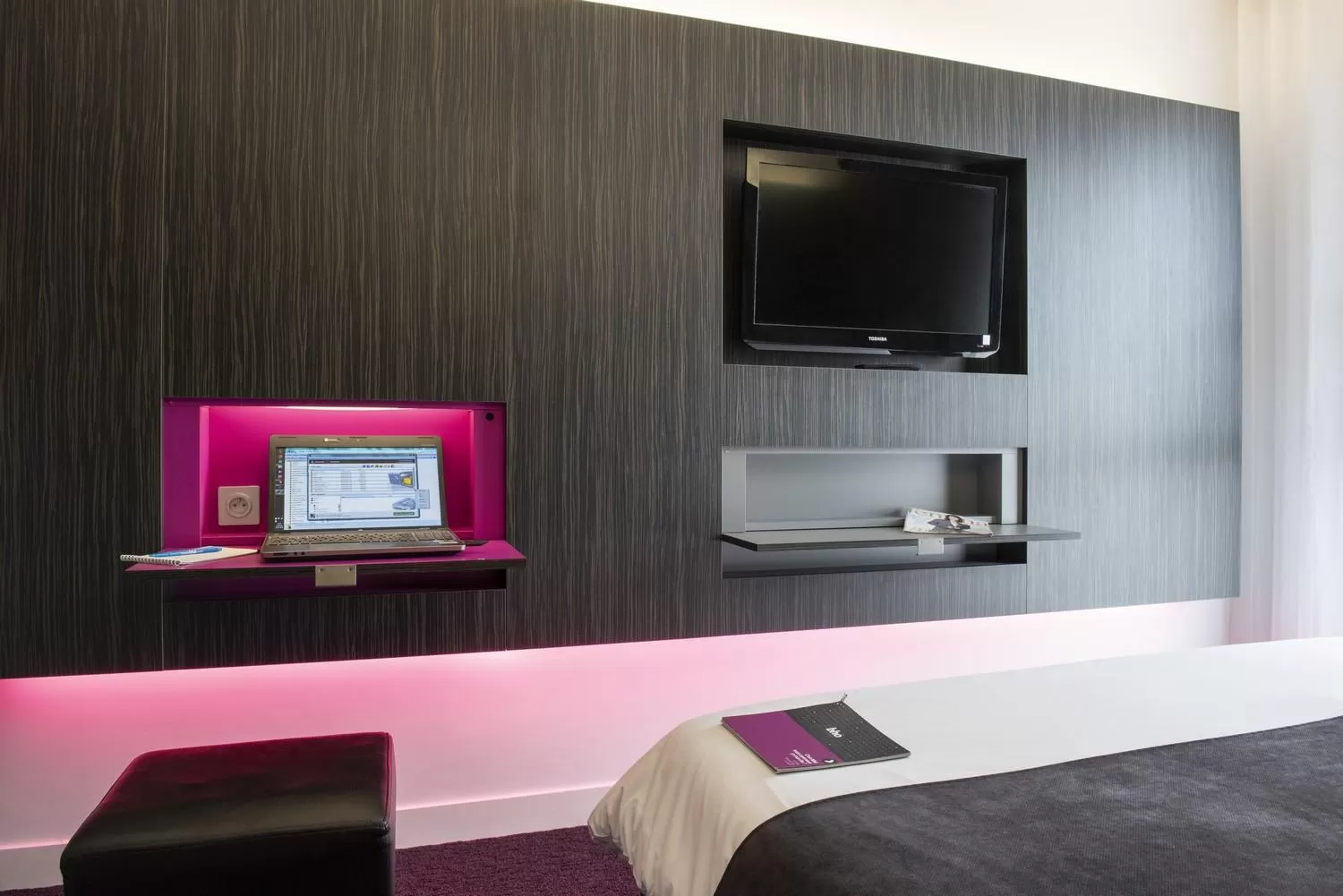 TV and multimedia, Bed in Akena Nantes Atlantis Zénith