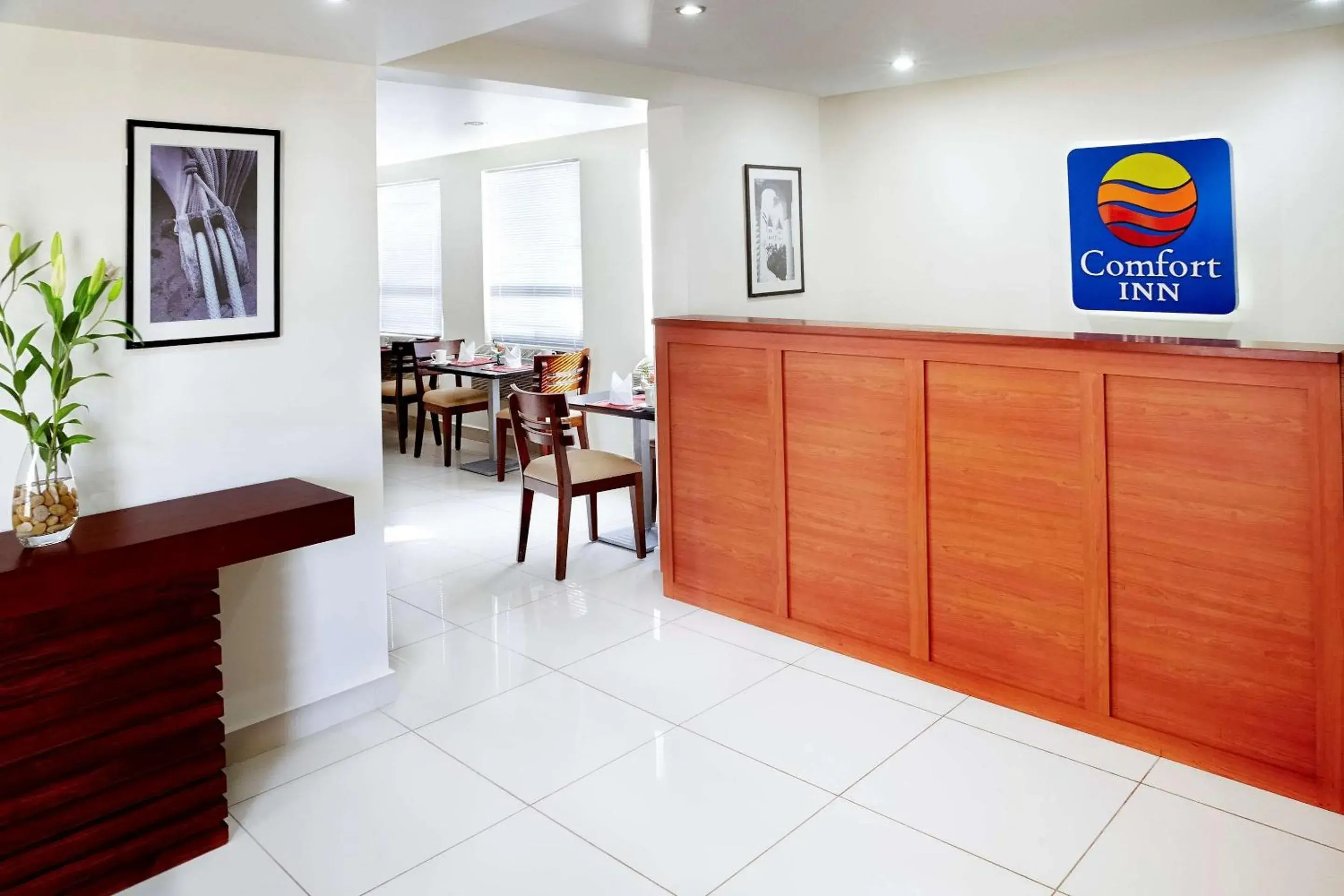 Lobby or reception in Comfort Inn Real San Miguel