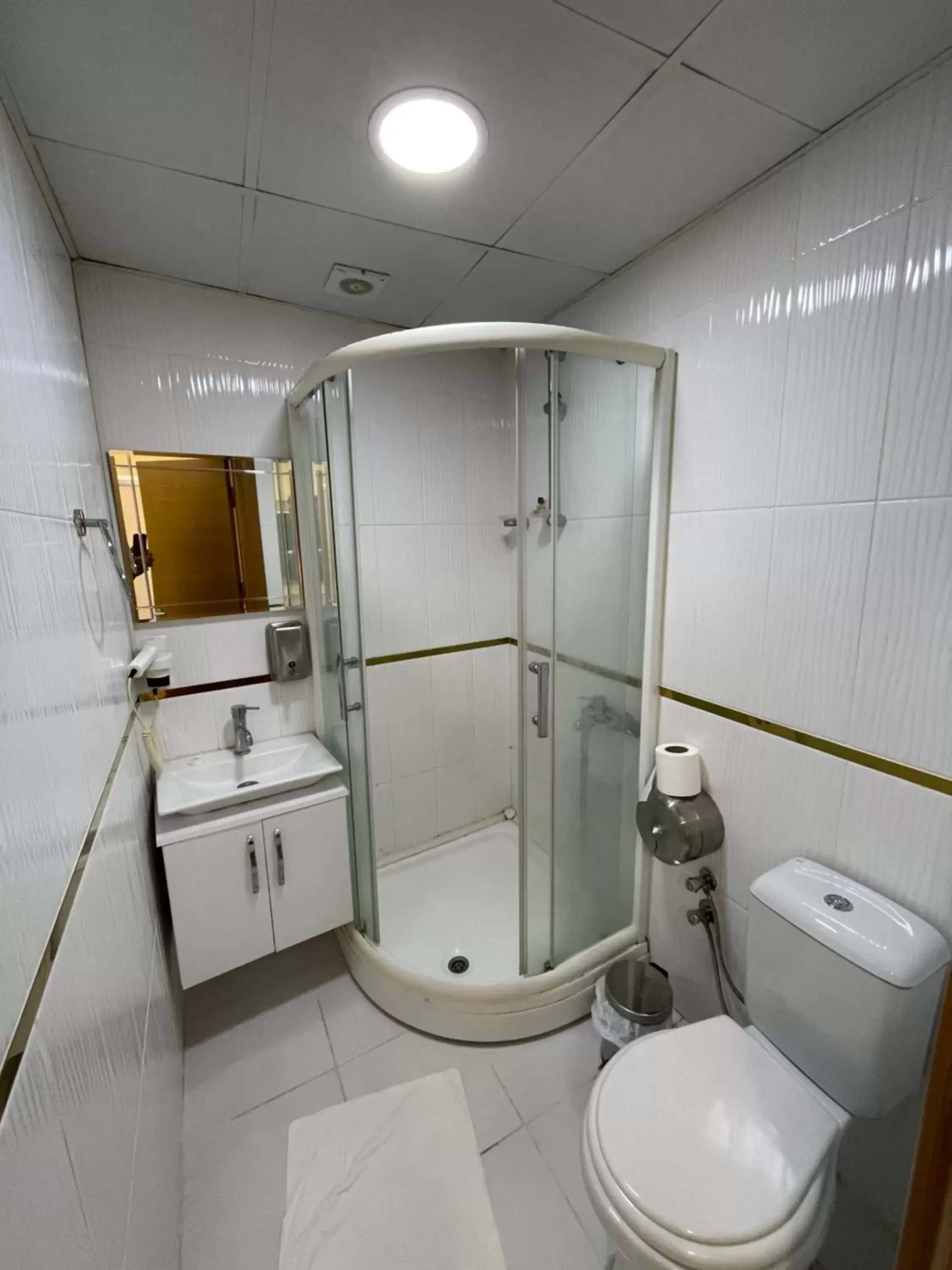 Property building, Bathroom in EViM HOTEL