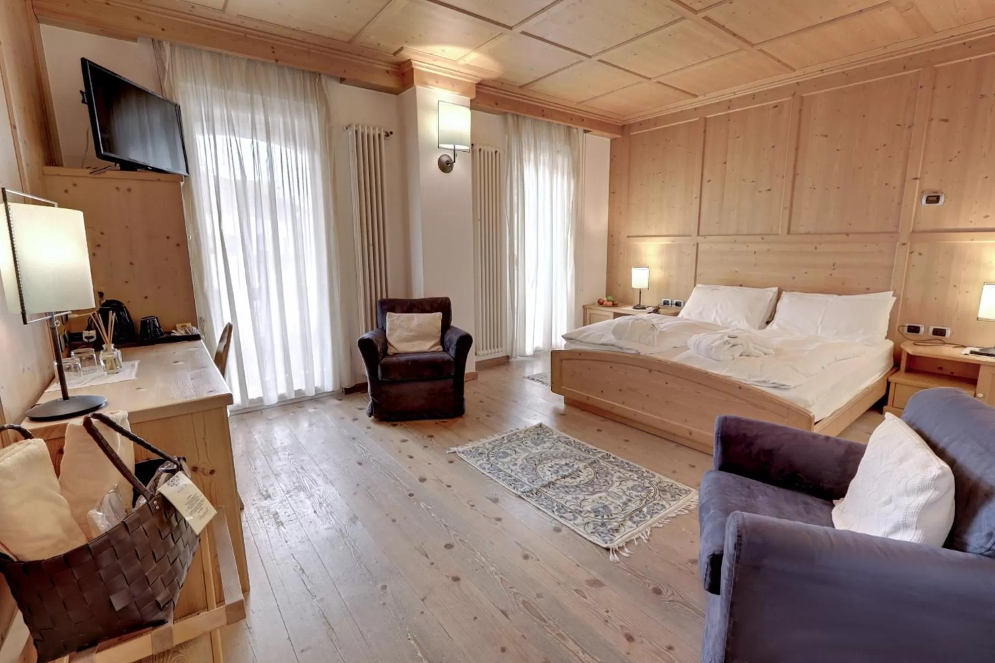 Photo of the whole room, Bed in Leading Relax Hotel Maria