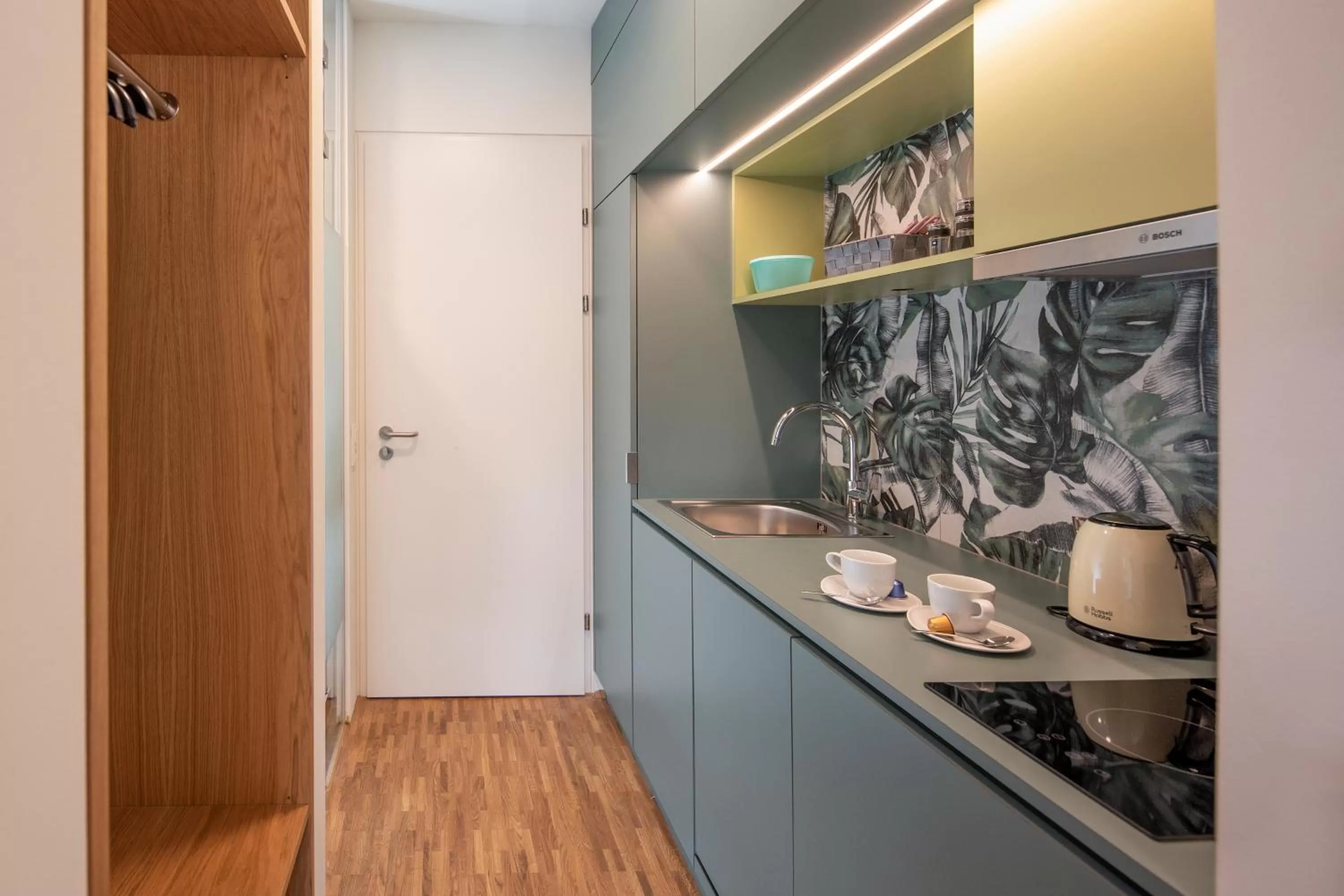 Coffee/tea facilities in pradl elf my- apartment