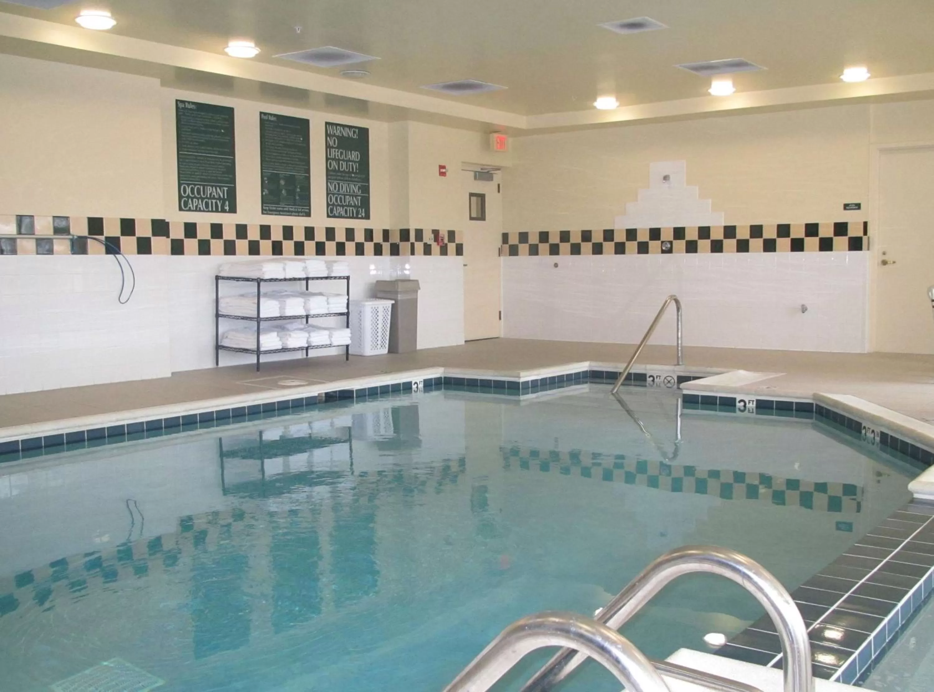 Pool view in Hilton Garden Inn Addison