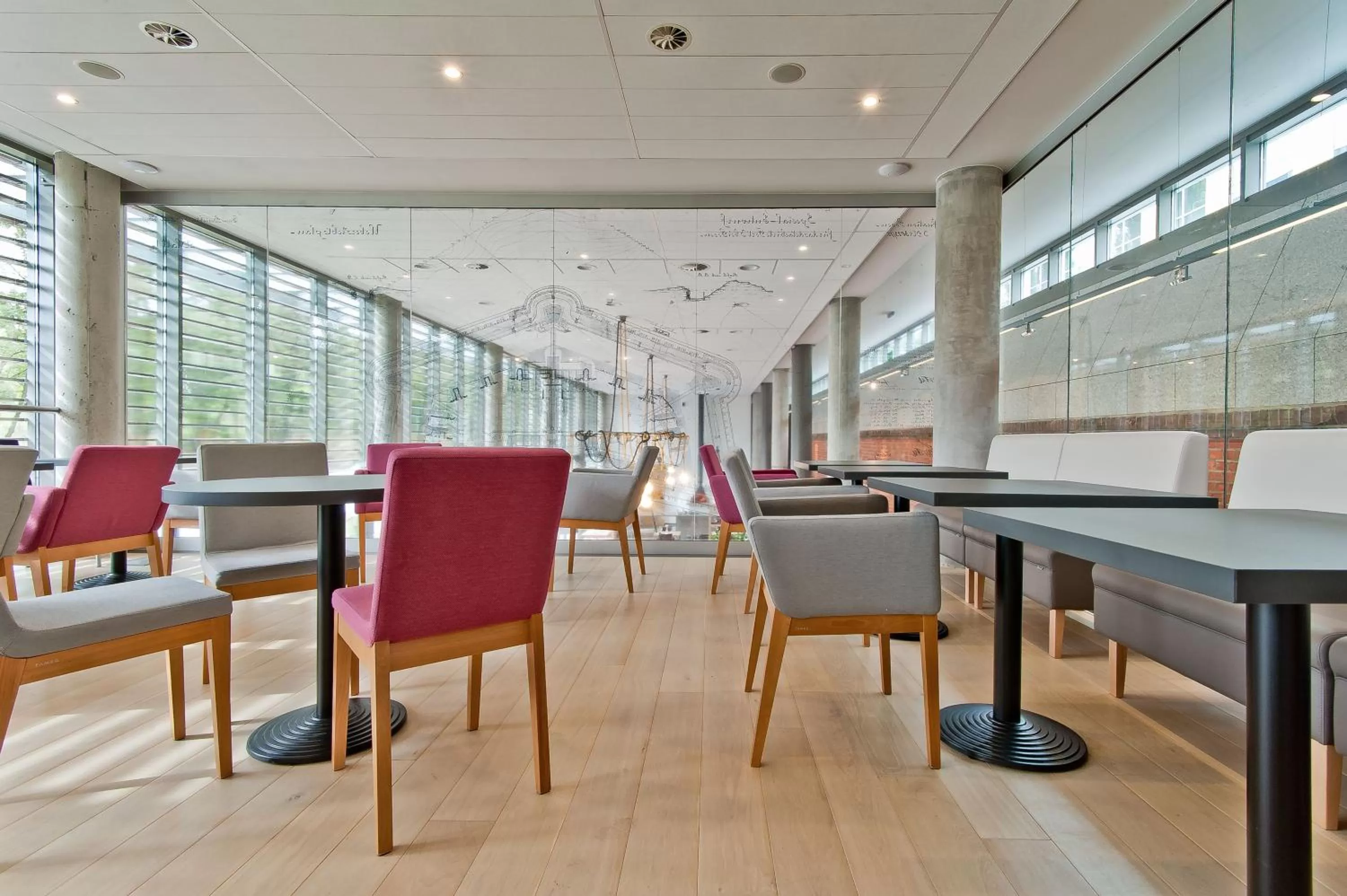 Restaurant/places to eat in Hotel Forza