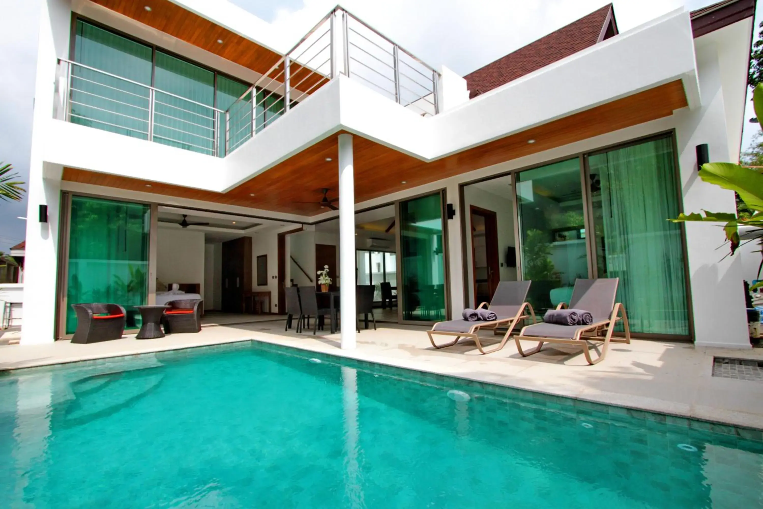 Property building in Ya Nui Beach Villas Property building in Ya Nui Beach Villas