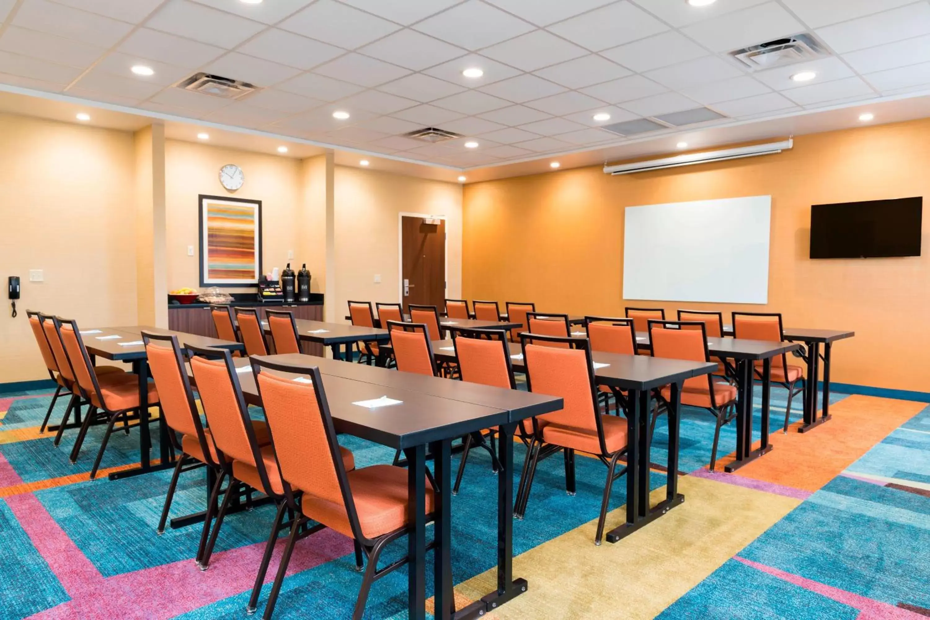 Meeting/conference room in Fairfield Inn & Suites by Marriott Medina