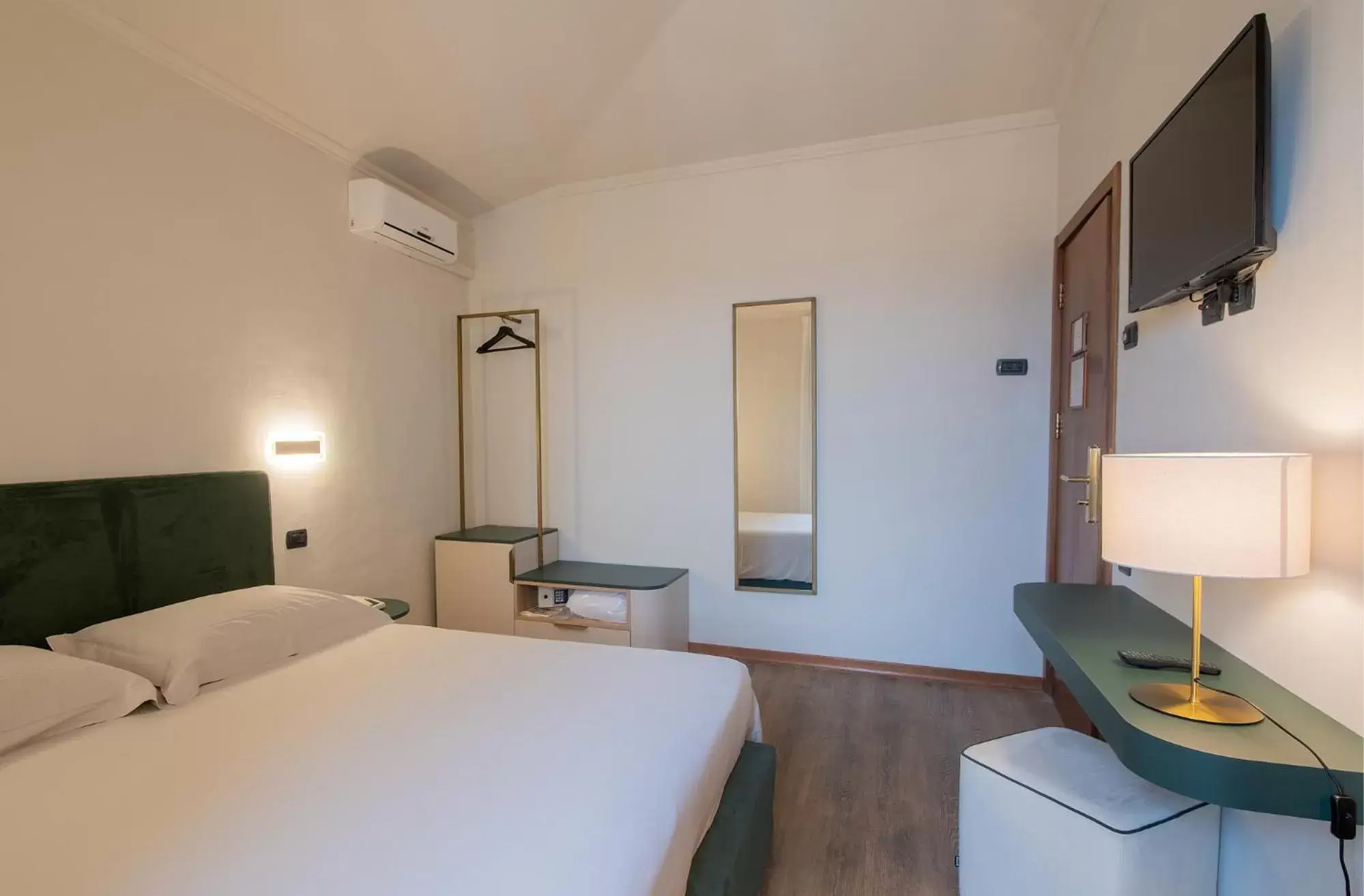 Bedroom, Bed in Hotel Gattapone Bedroom, Bed in Hotel Gattapone