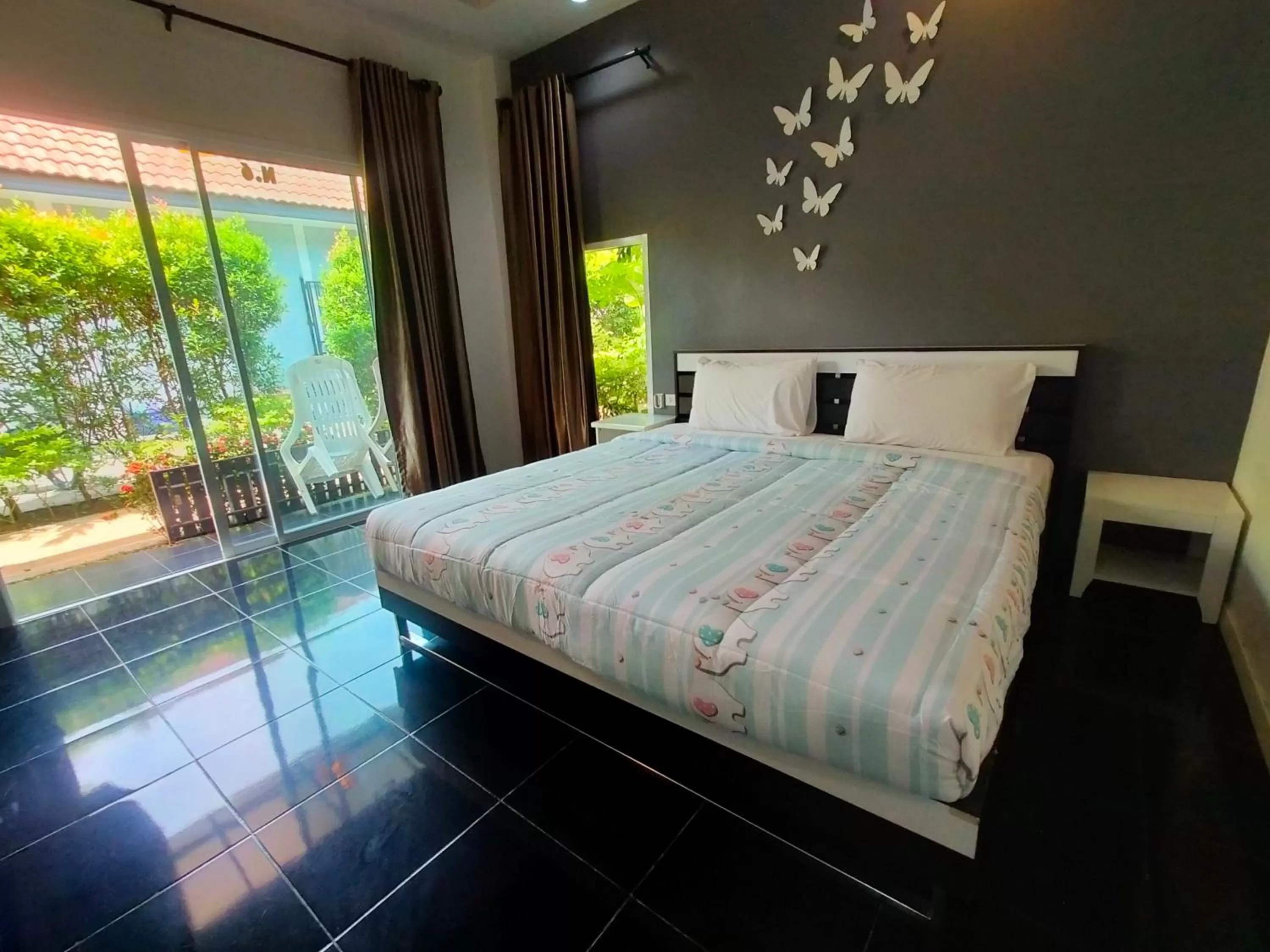 Bed in Nemo 2 Resort