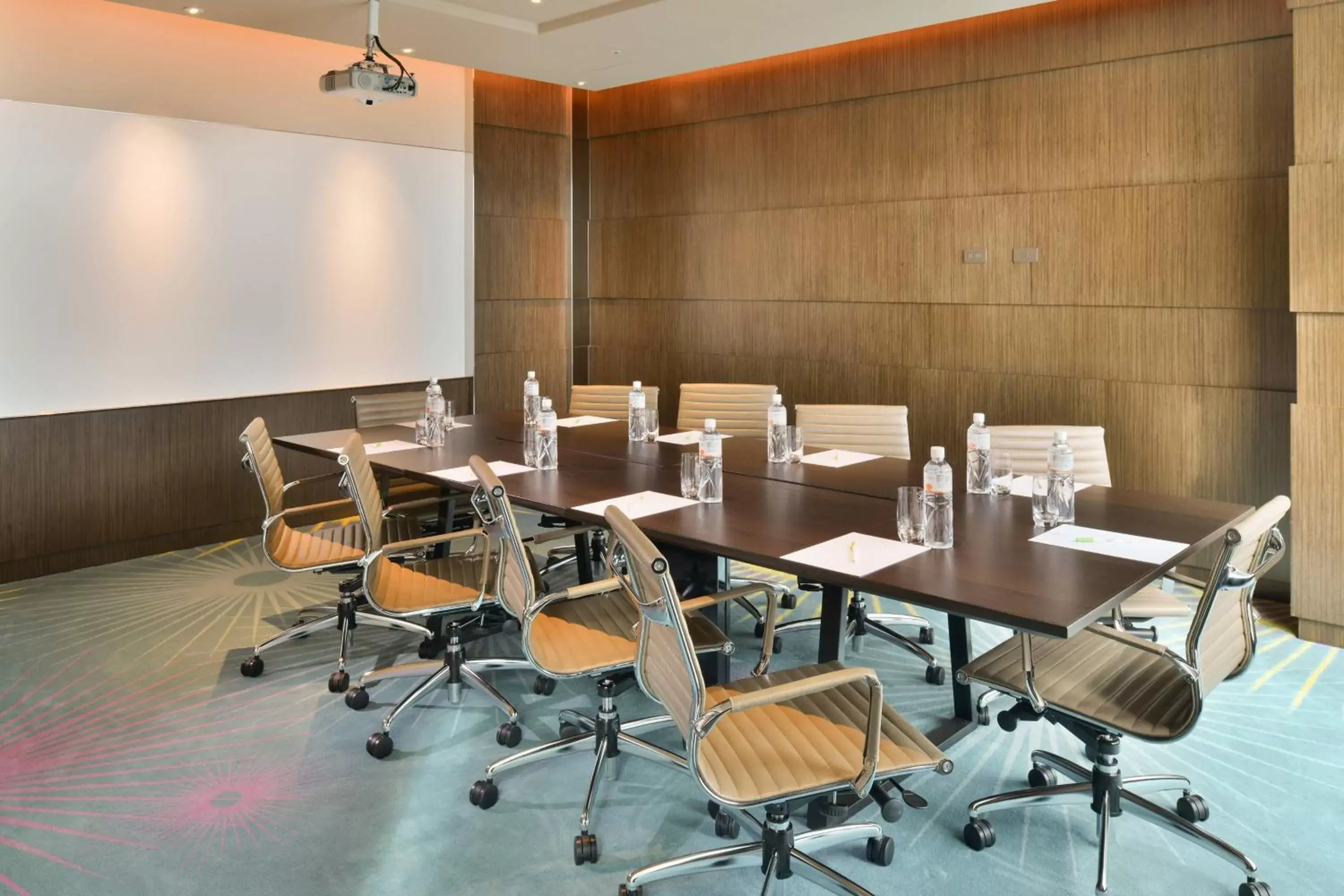 Meeting/conference room in Courtyard by Marriott Taipei