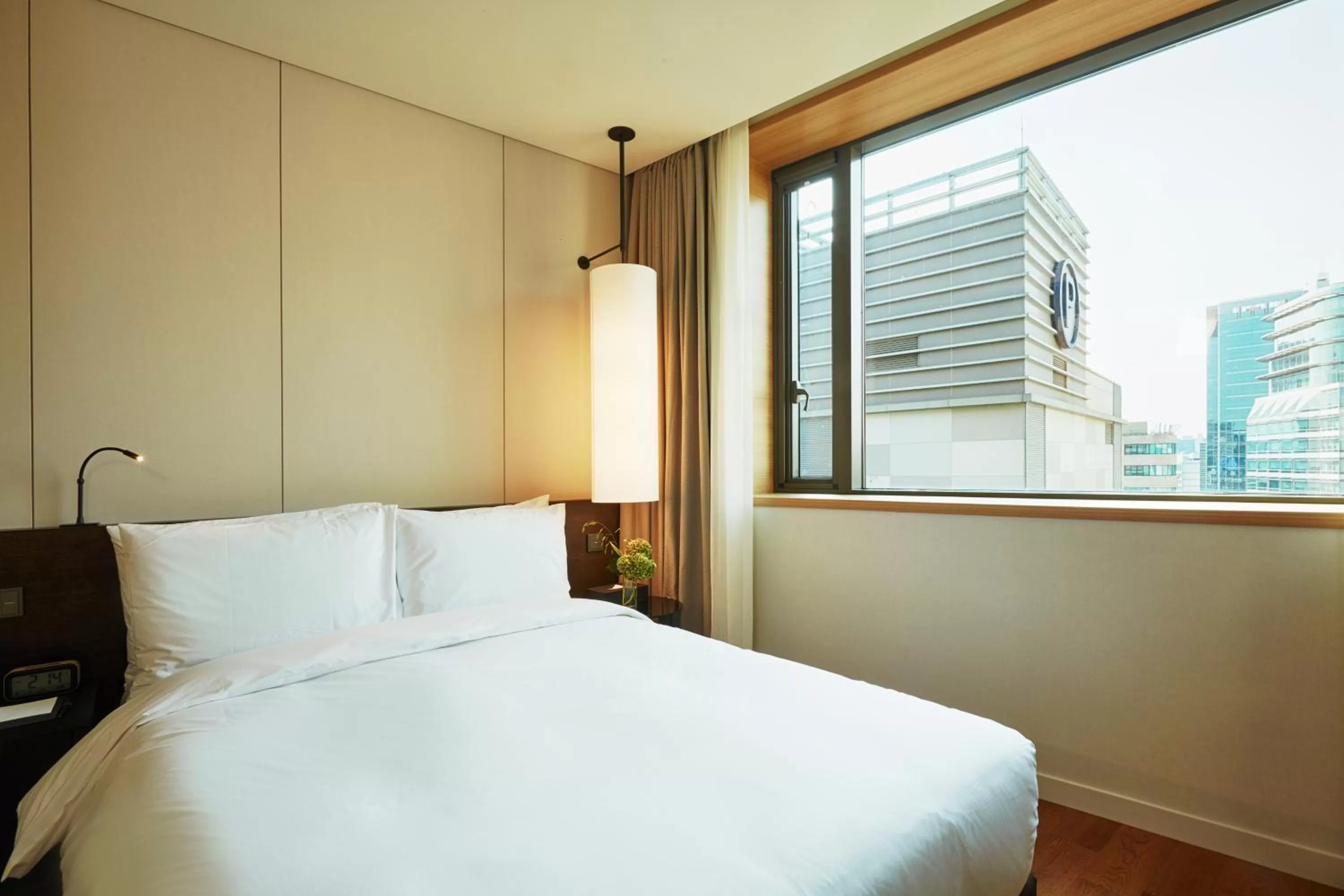 Bed in Crown Park Hotel Seoul