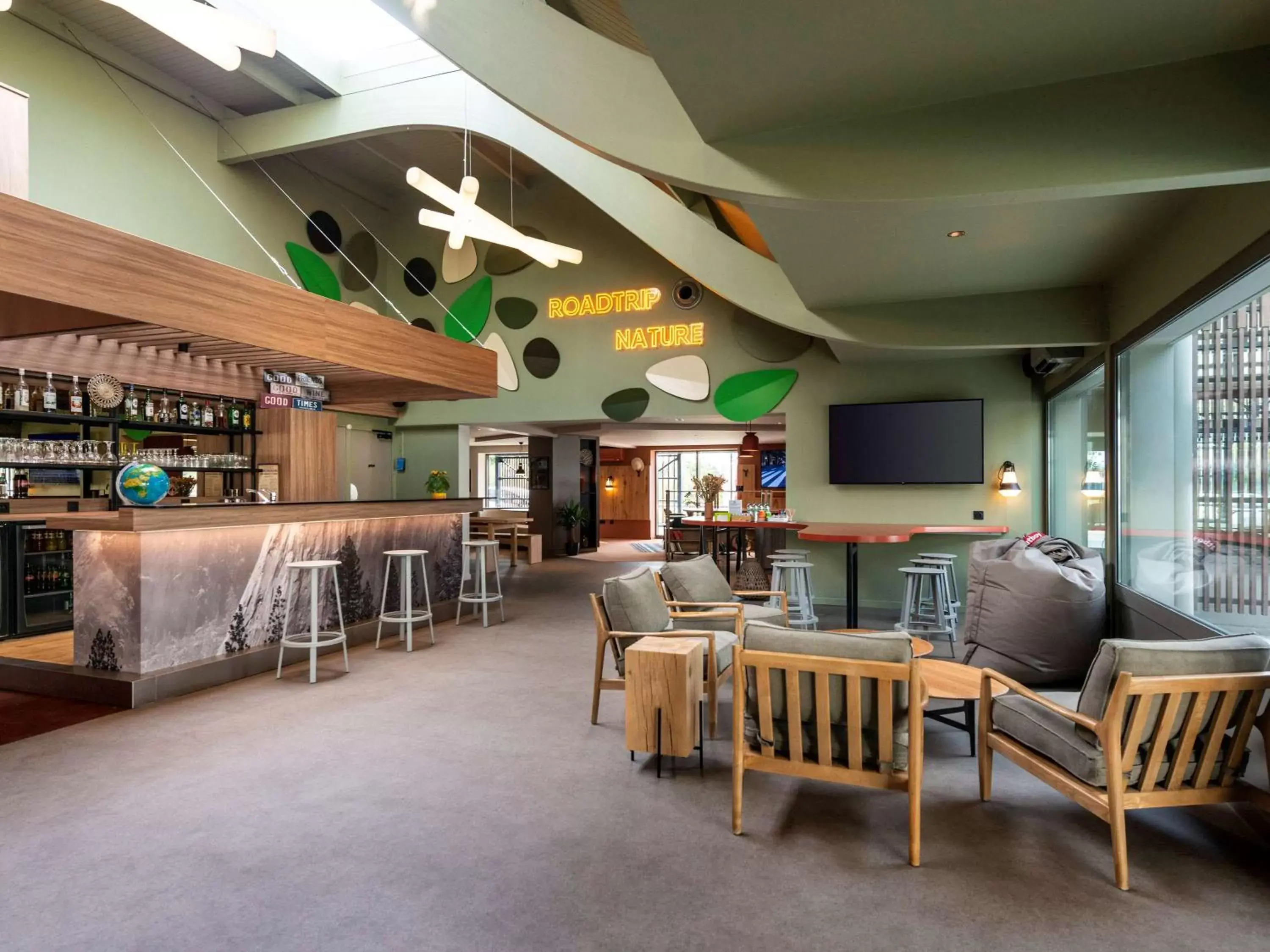 Lounge or bar in IBIS STYLES Rouen Parc Expos Zenith Lounge or bar in IBIS STYLES Rouen Parc Expos Zenith