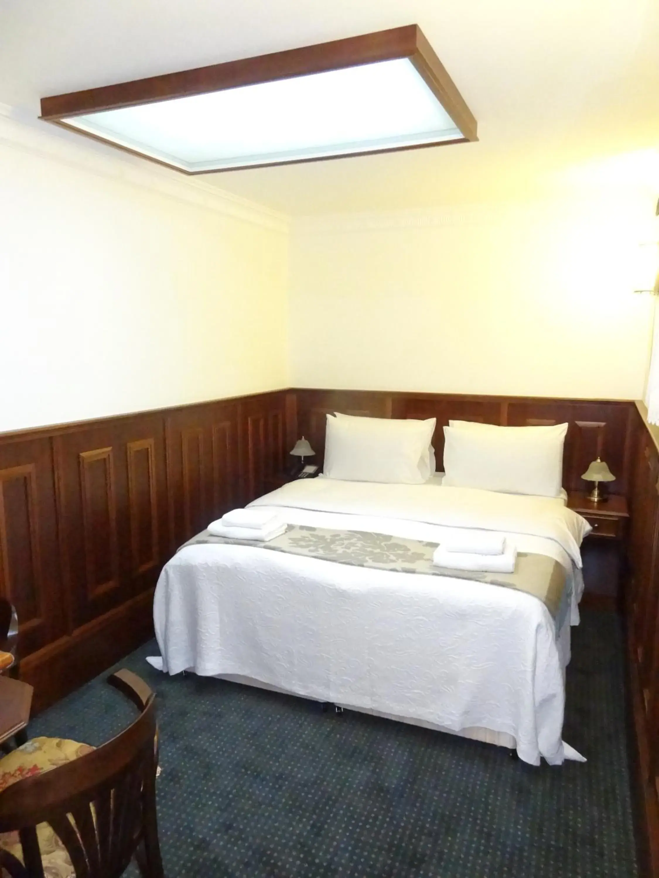 Bed in Regency House Hotel