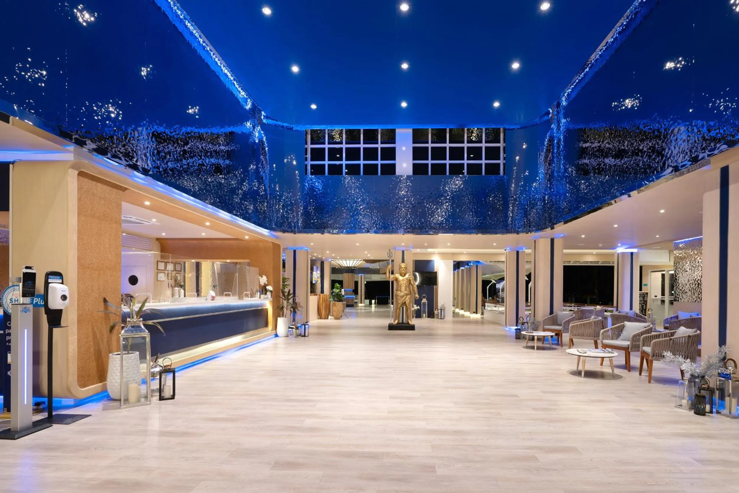 Lobby or reception in NH Boat Lagoon Phuket Resort