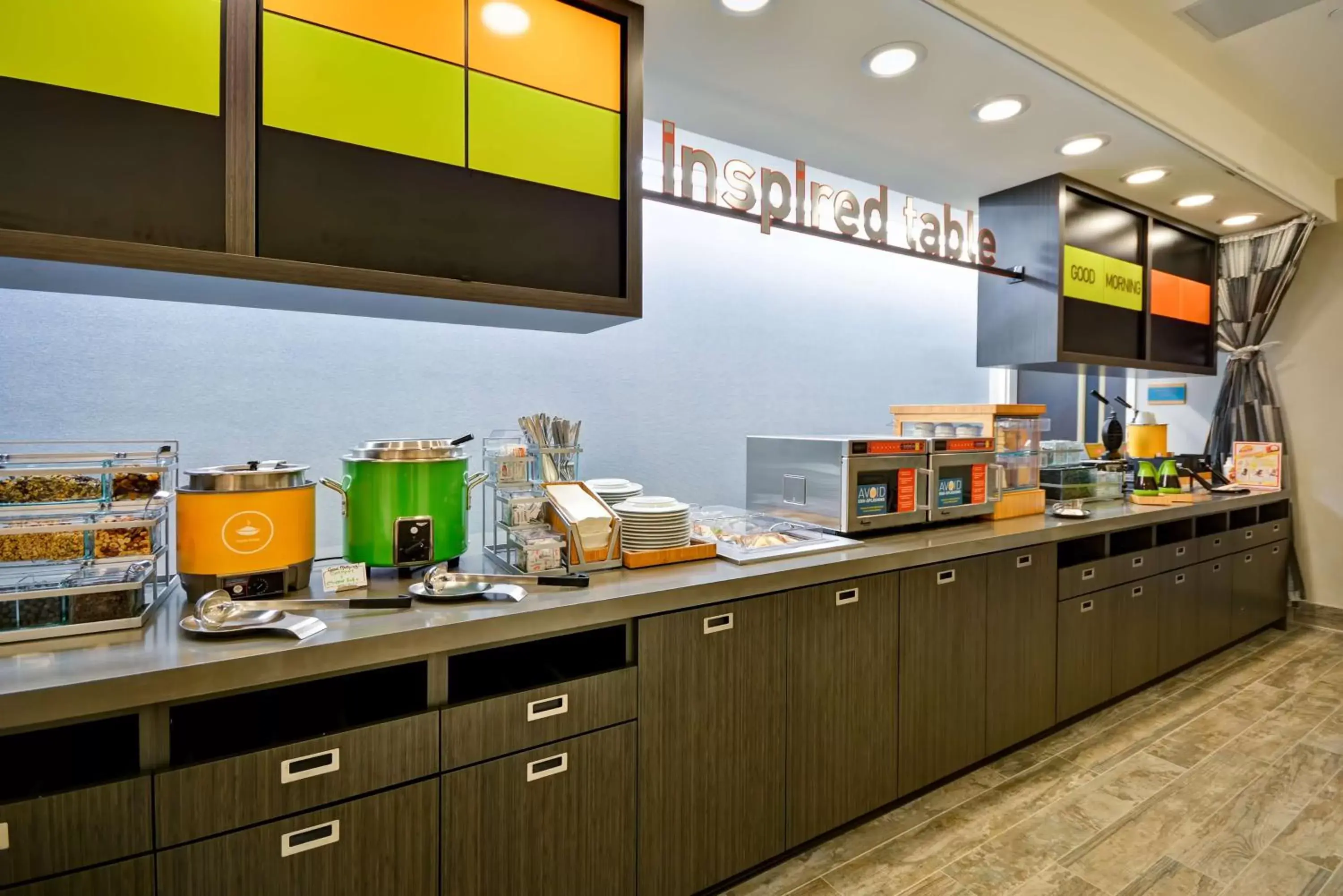 Restaurant/places to eat in Home2 Suites By Hilton Charles Town Restaurant/places to eat in Home2 Suites By Hilton Charles Town