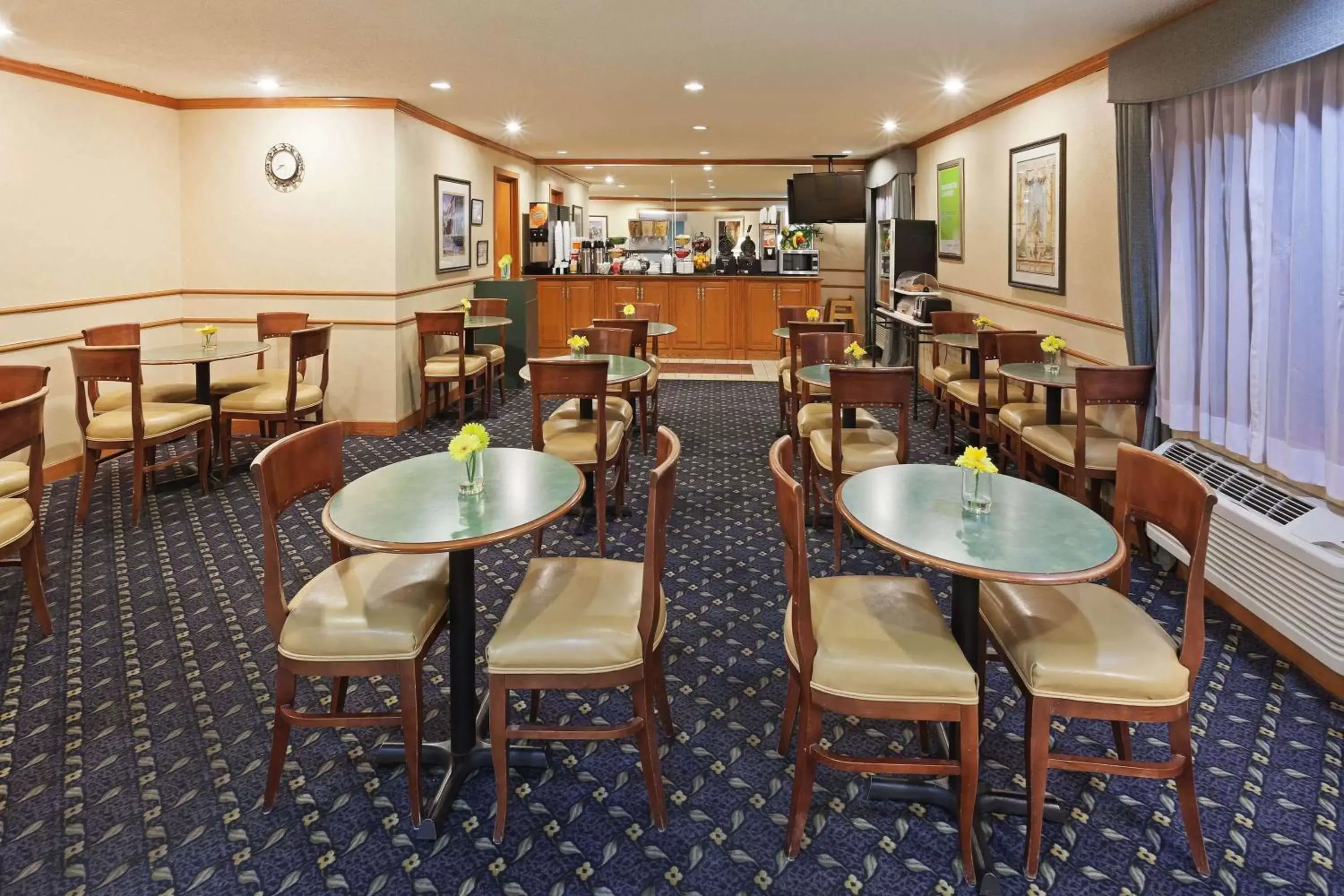 Restaurant/places to eat in La Quinta by Wyndham El Paso West Bartlett Restaurant/places to eat in La Quinta by Wyndham El Paso West Bartlett