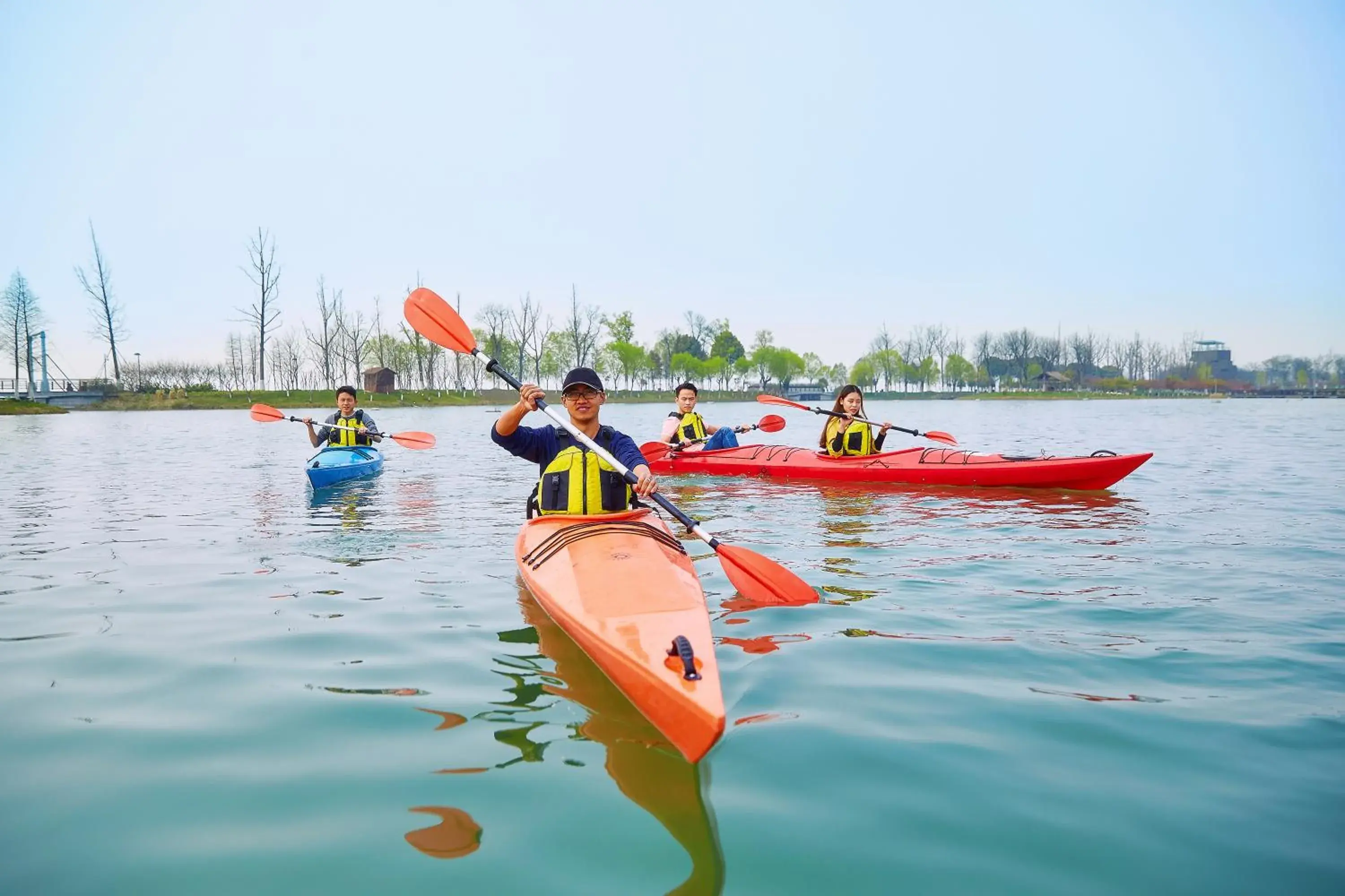 Canoeing in Fairmont Yangcheng Lake Kunshan