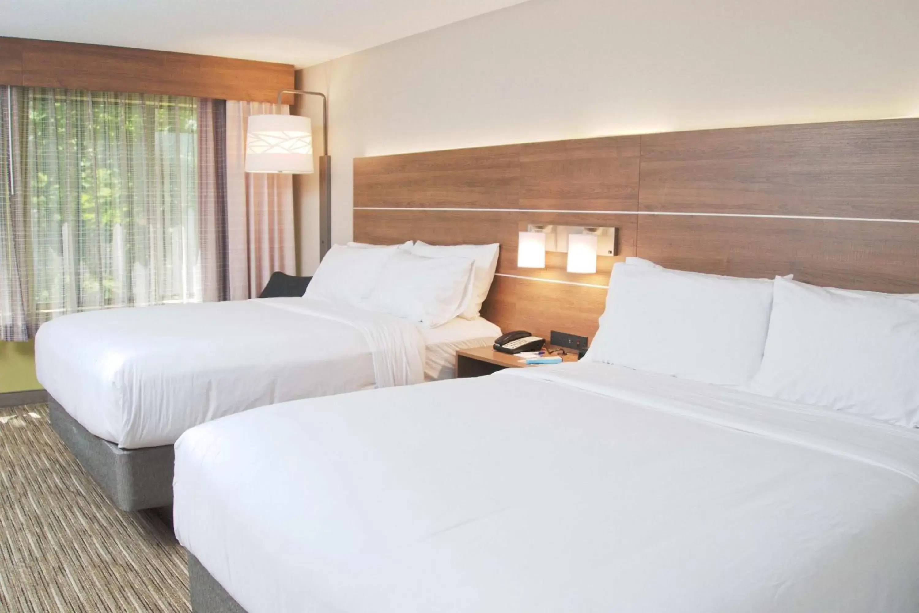 Bed in Holiday Inn Express South Burlington, an IHG Hotel
