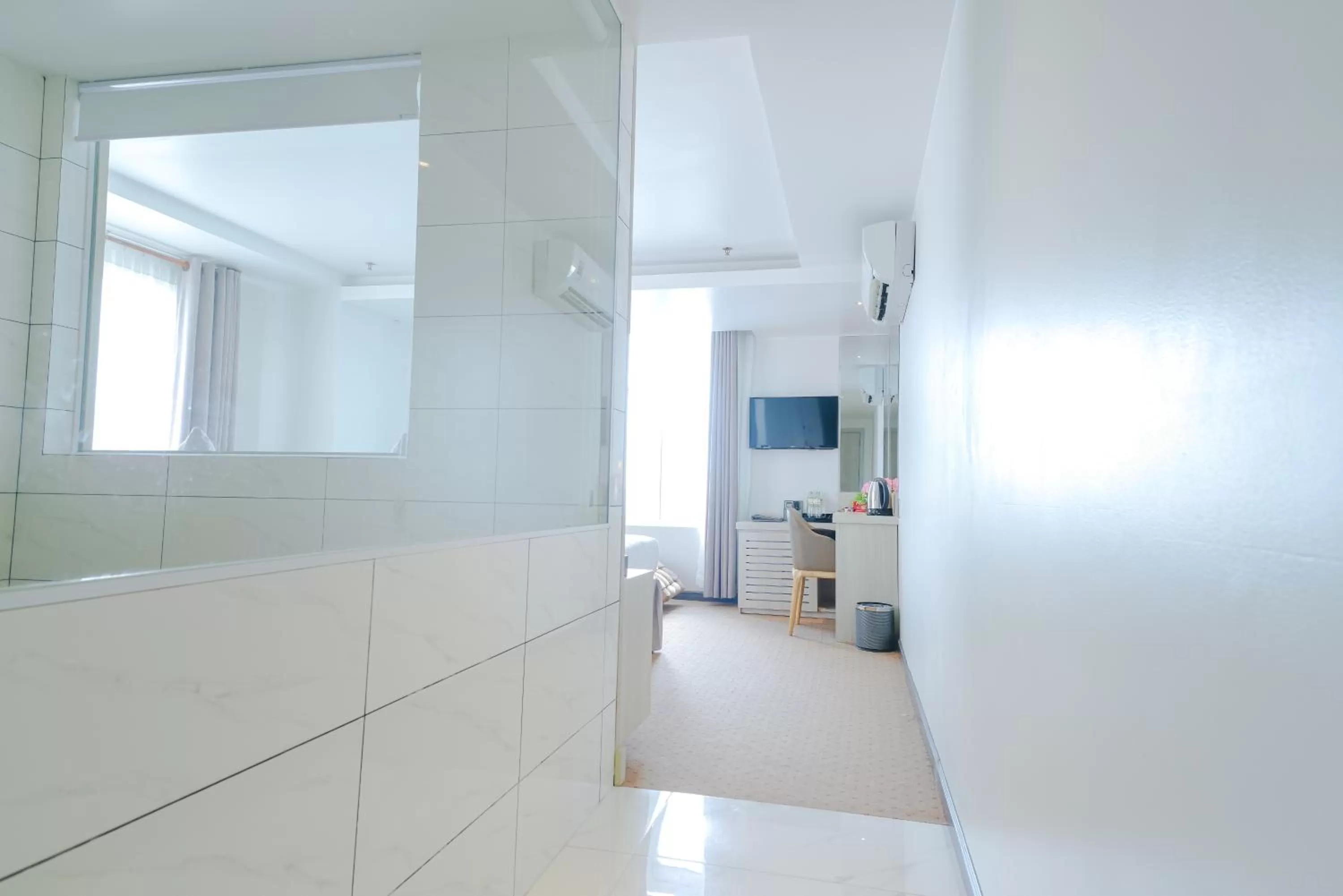 Bedroom in Holiday One Can Tho Hotel